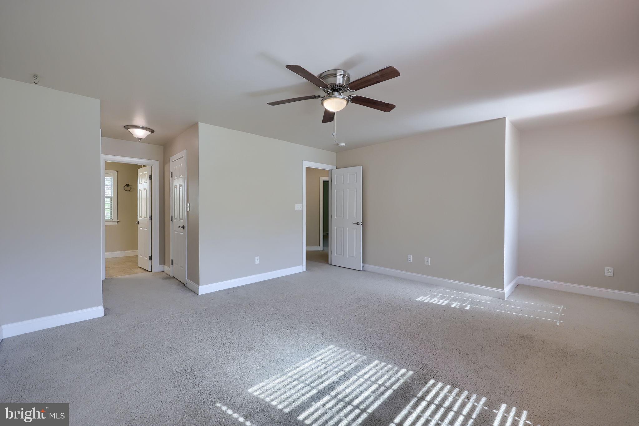 SUMMER BREEZE - Residential