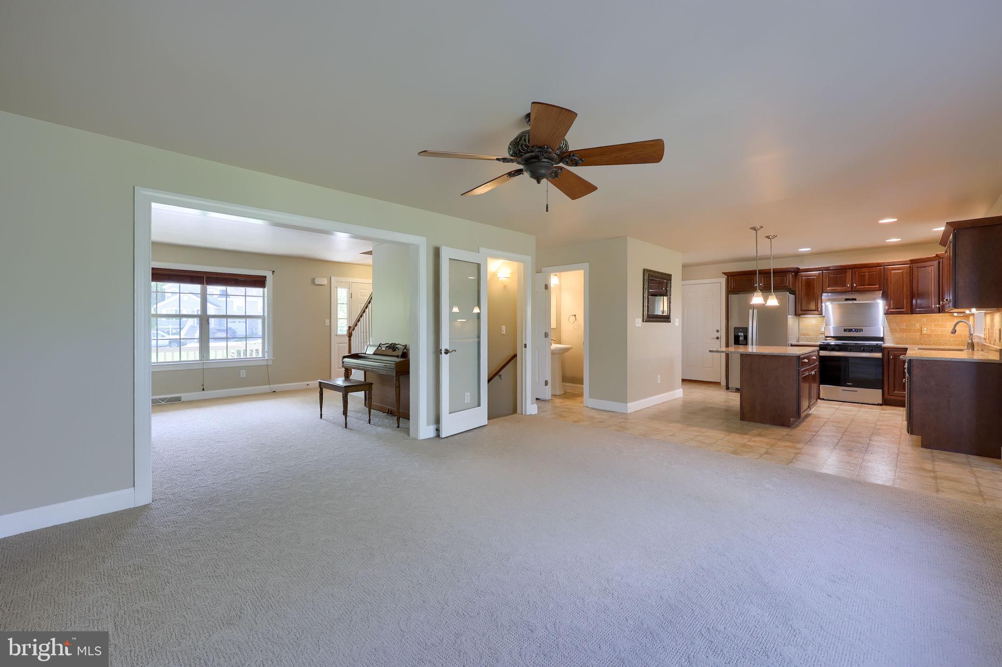 SUMMER BREEZE - Residential