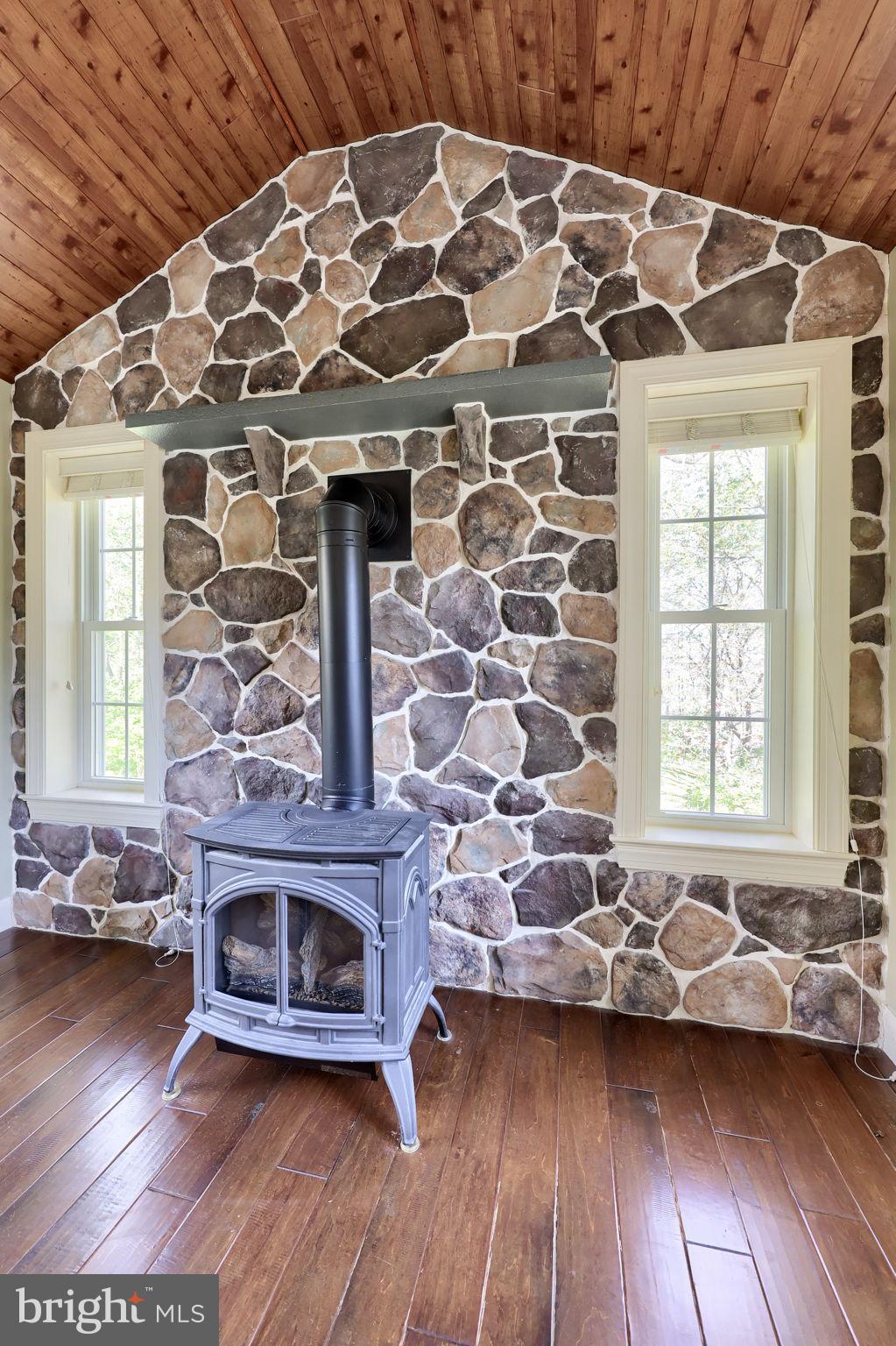 SUMMER BREEZE - Residential