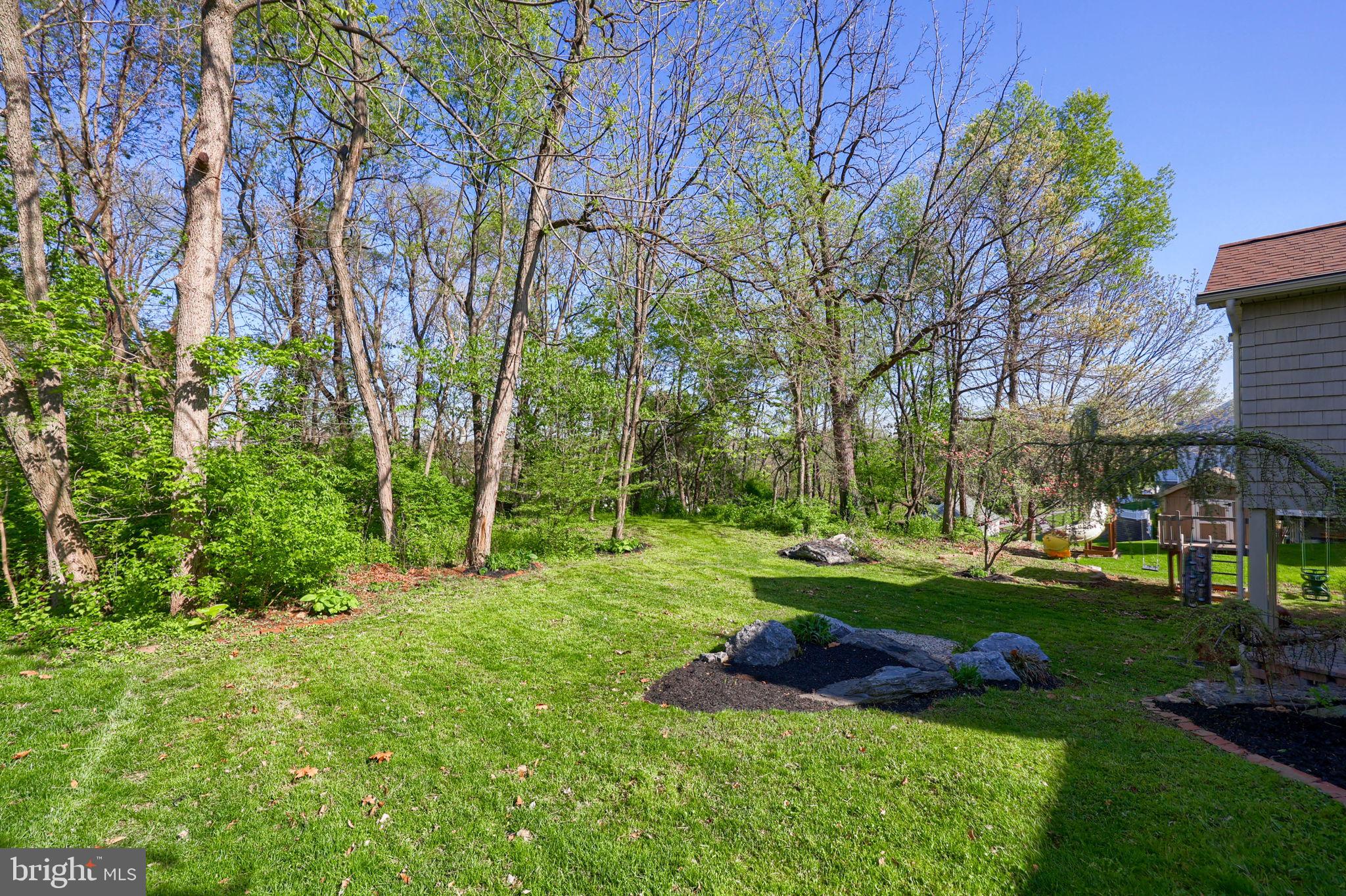 SUMMER BREEZE - Residential