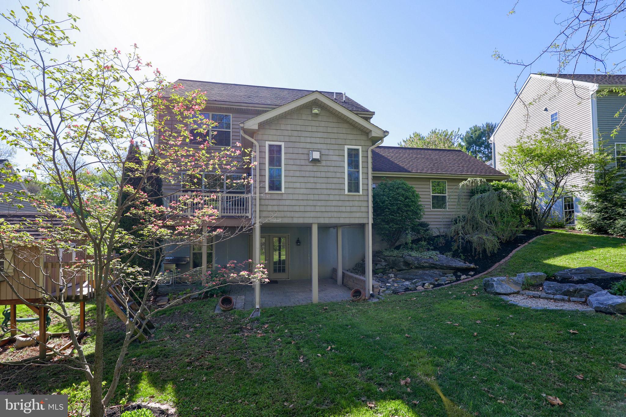 SUMMER BREEZE - Residential