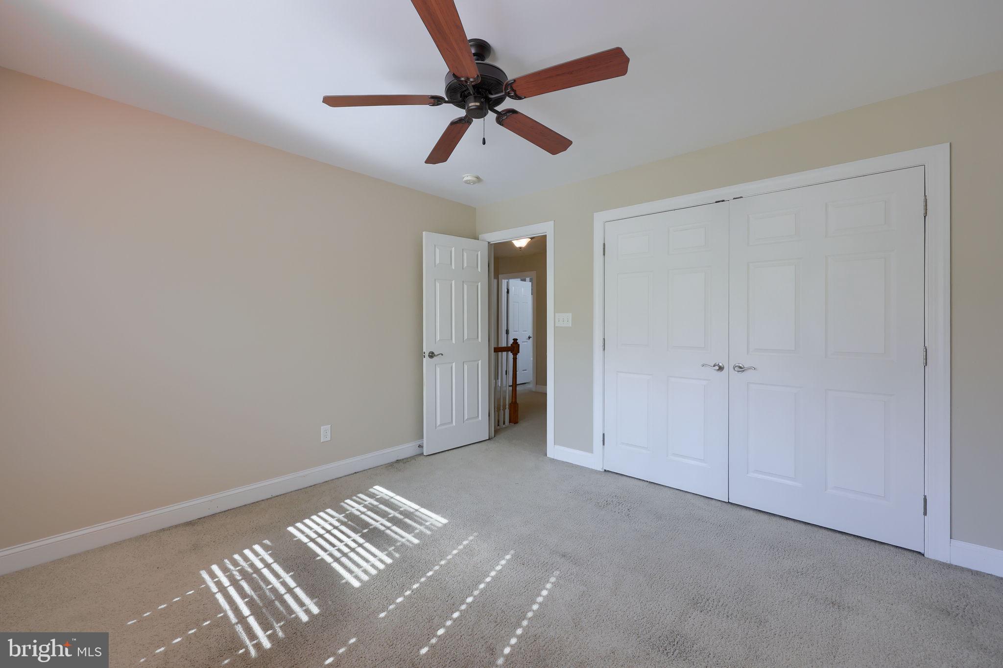 SUMMER BREEZE - Residential