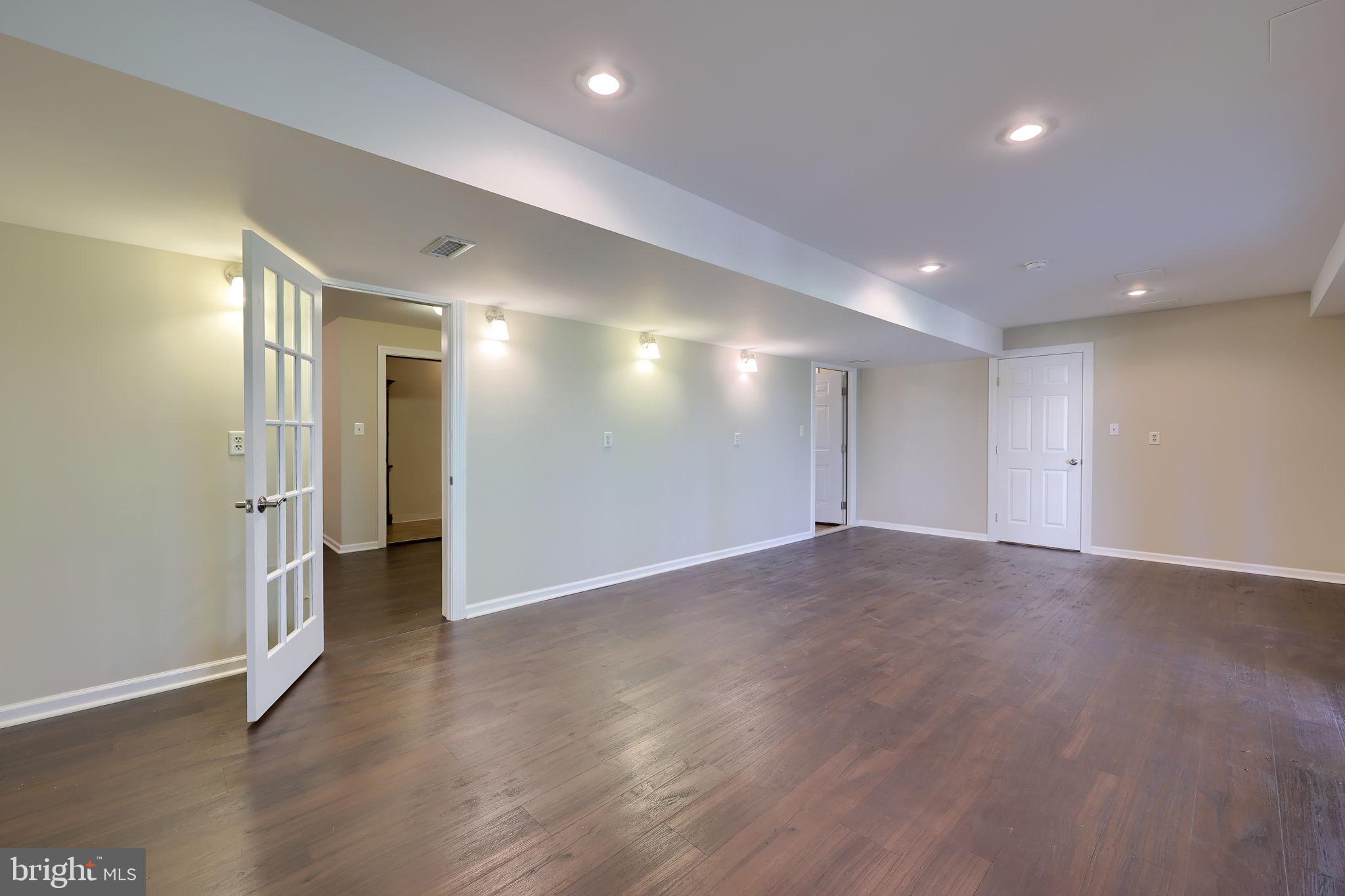 SUMMER BREEZE - Residential