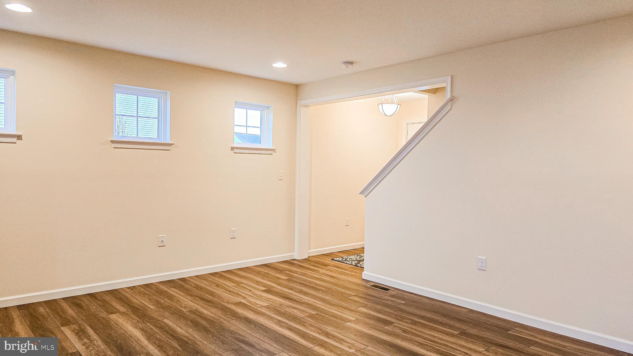 ORCHARD GLEN - Residential Lease