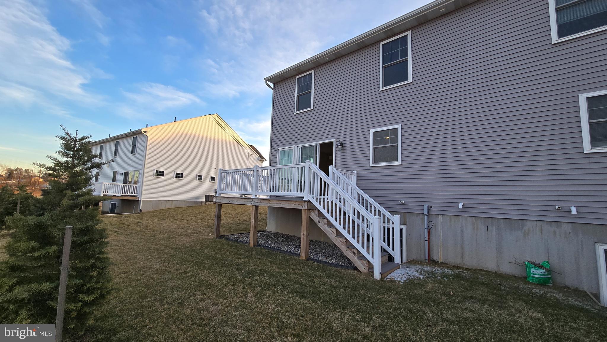 ORCHARD GLEN - Residential Lease