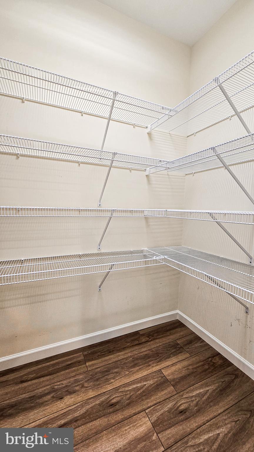 ORCHARD GLEN - Residential Lease