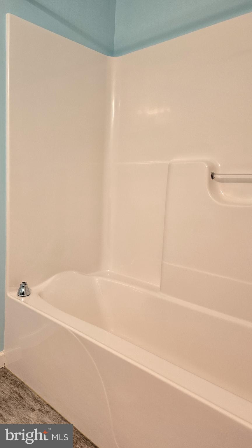 ORCHARD GLEN - Residential Lease