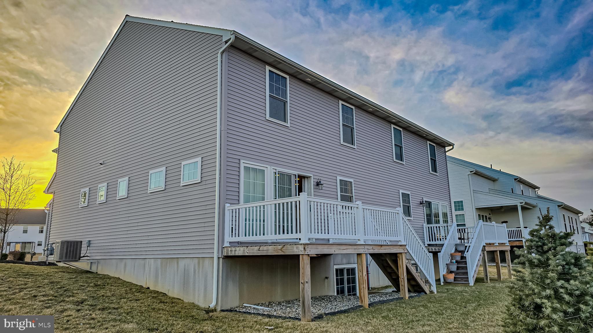 ORCHARD GLEN - Residential Lease