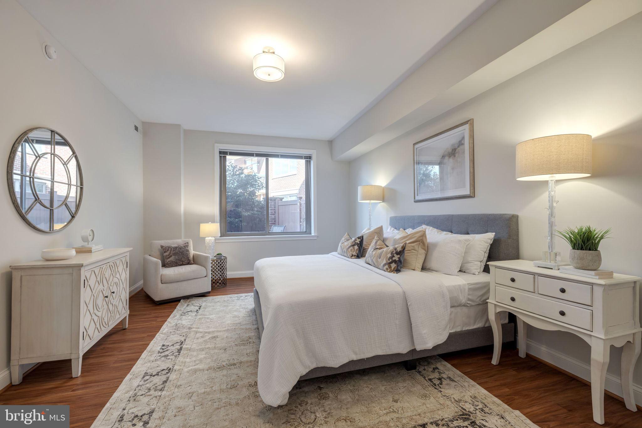 PALLADIUM AT MCLEAN - Residential