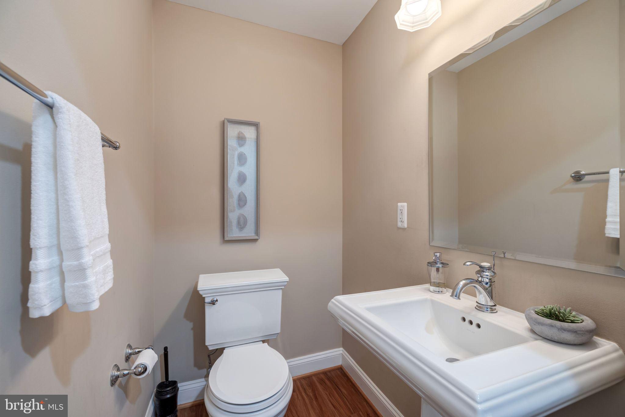 PALLADIUM AT MCLEAN - Residential