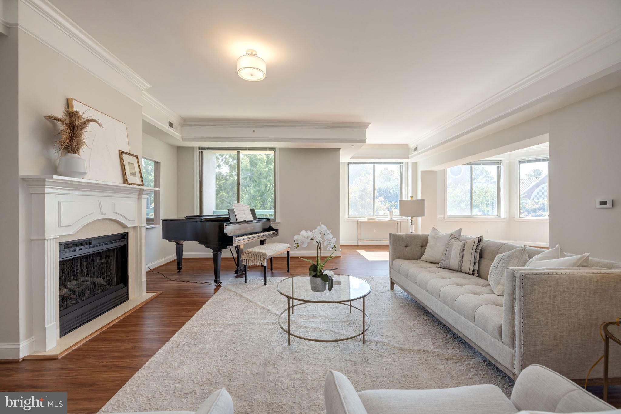 PALLADIUM AT MCLEAN - Residential