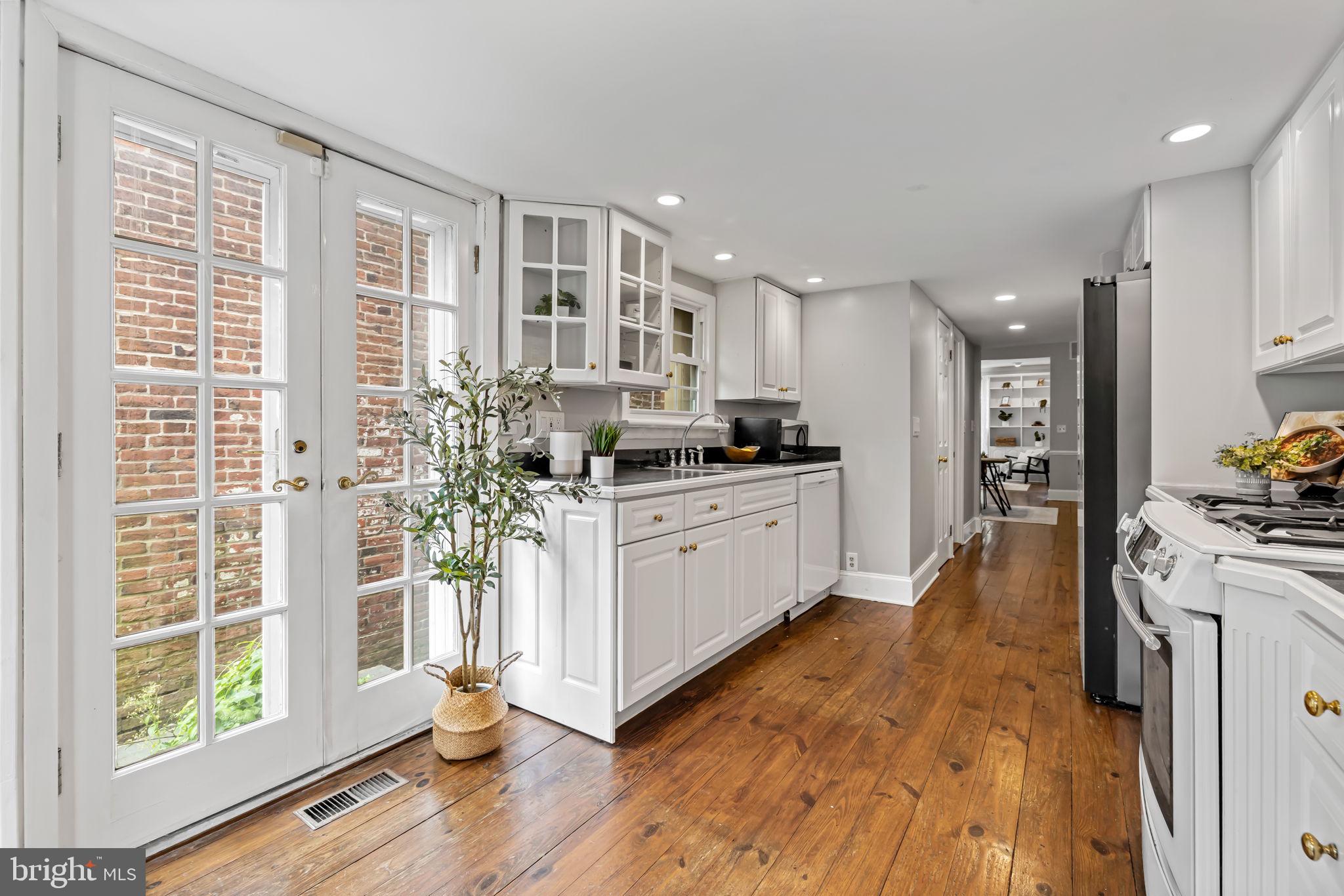 FEDERAL HILL HISTORIC DISTRICT - Residential