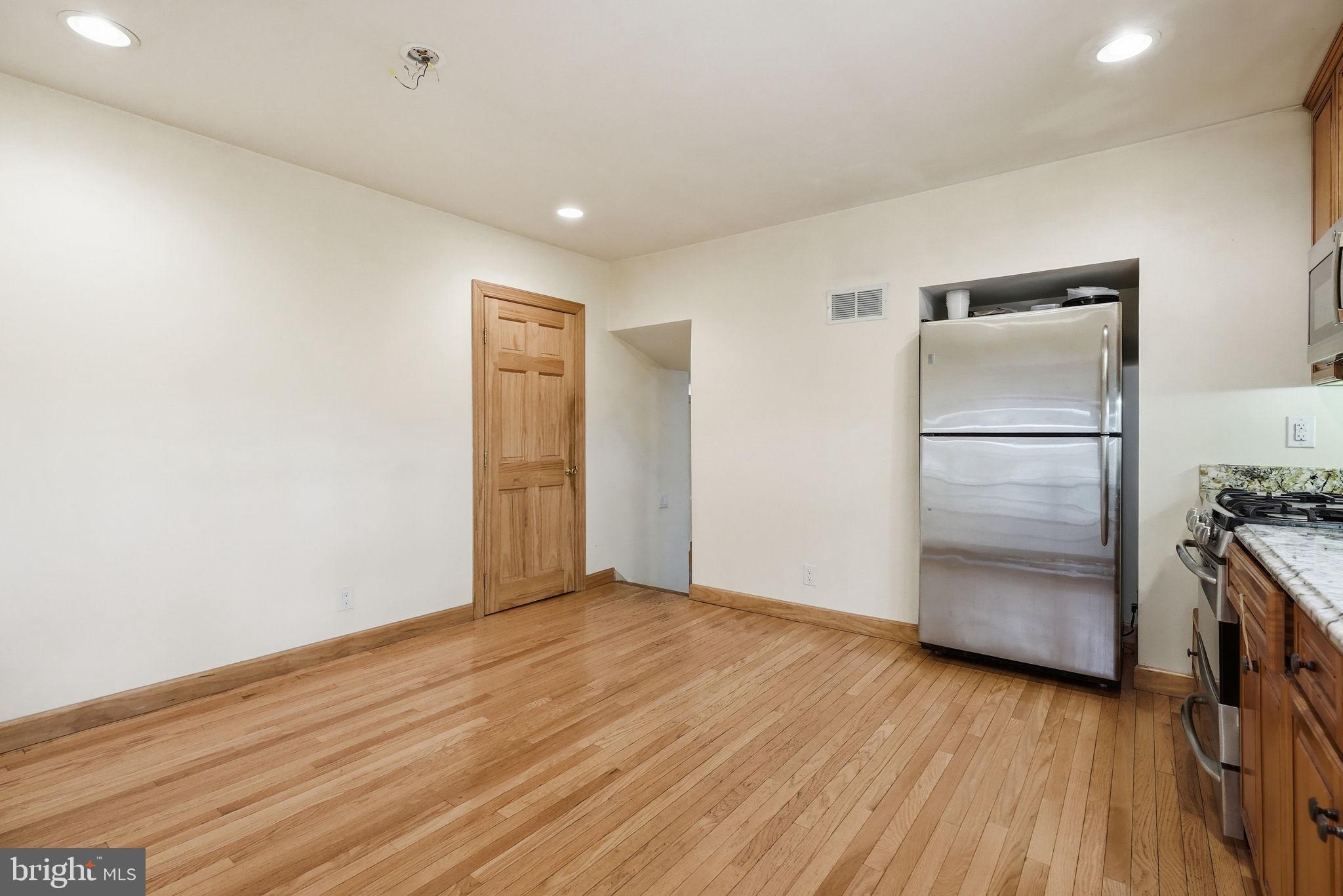 HILLCRESTSHIRE - Residential