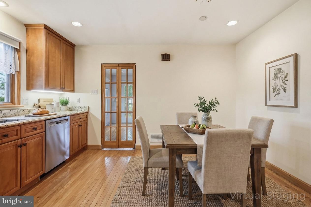 HILLCRESTSHIRE - Residential