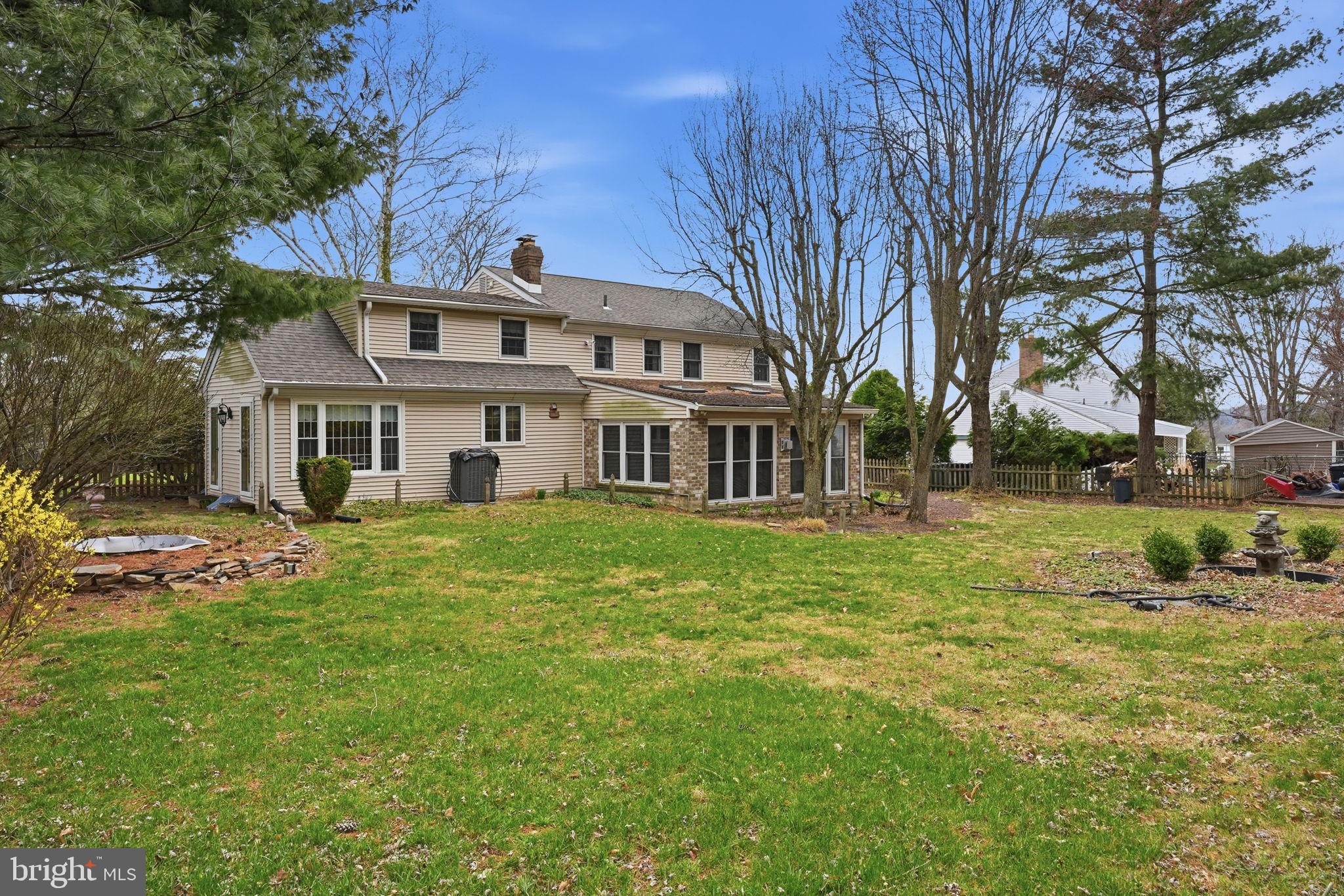 HILLCRESTSHIRE - Residential