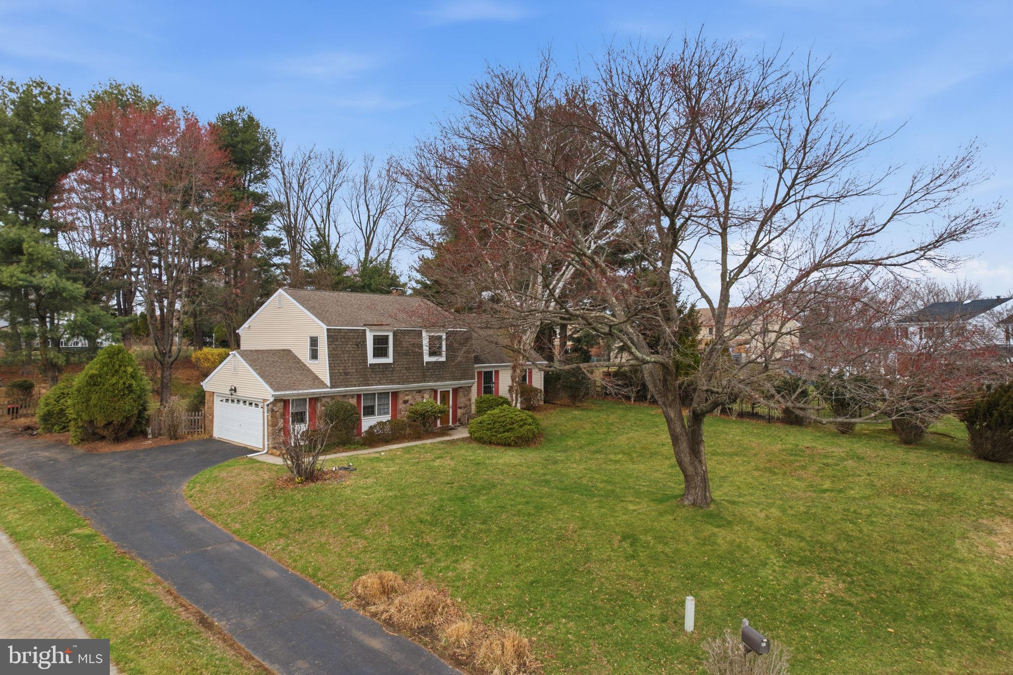 HILLCRESTSHIRE - Residential