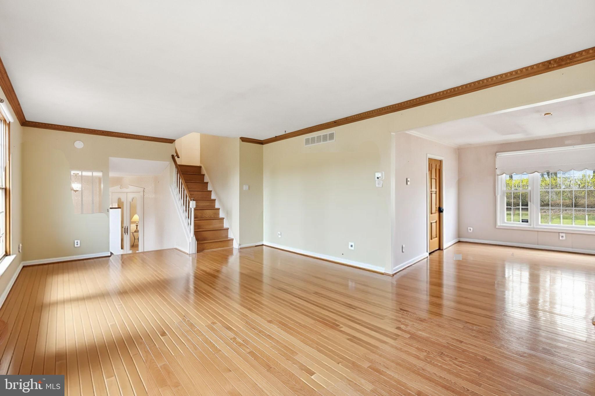 HILLCRESTSHIRE - Residential