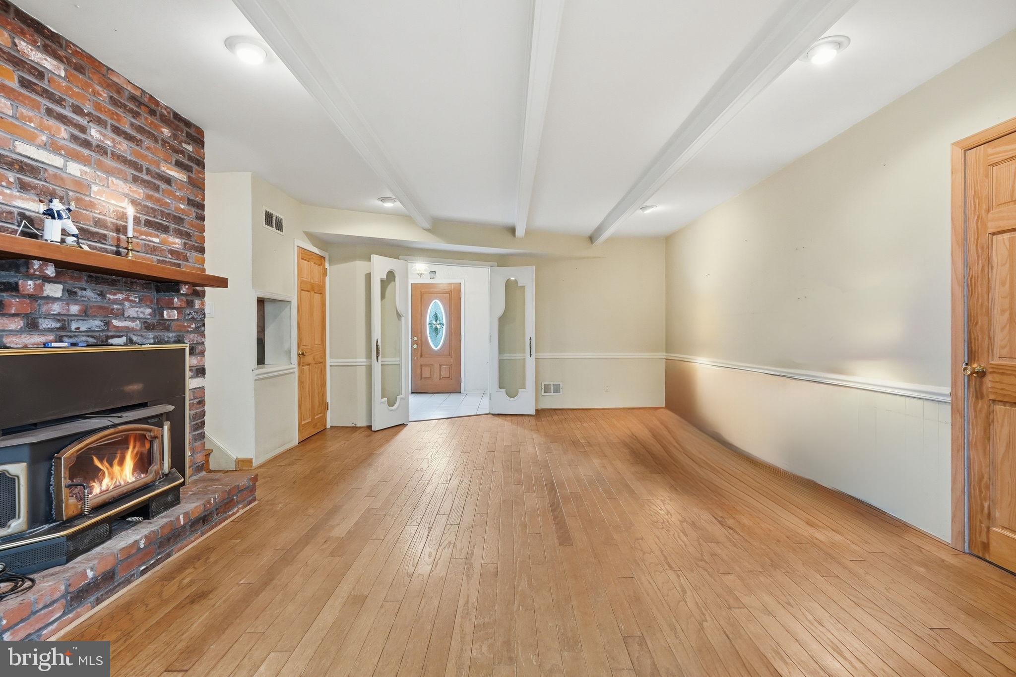 HILLCRESTSHIRE - Residential