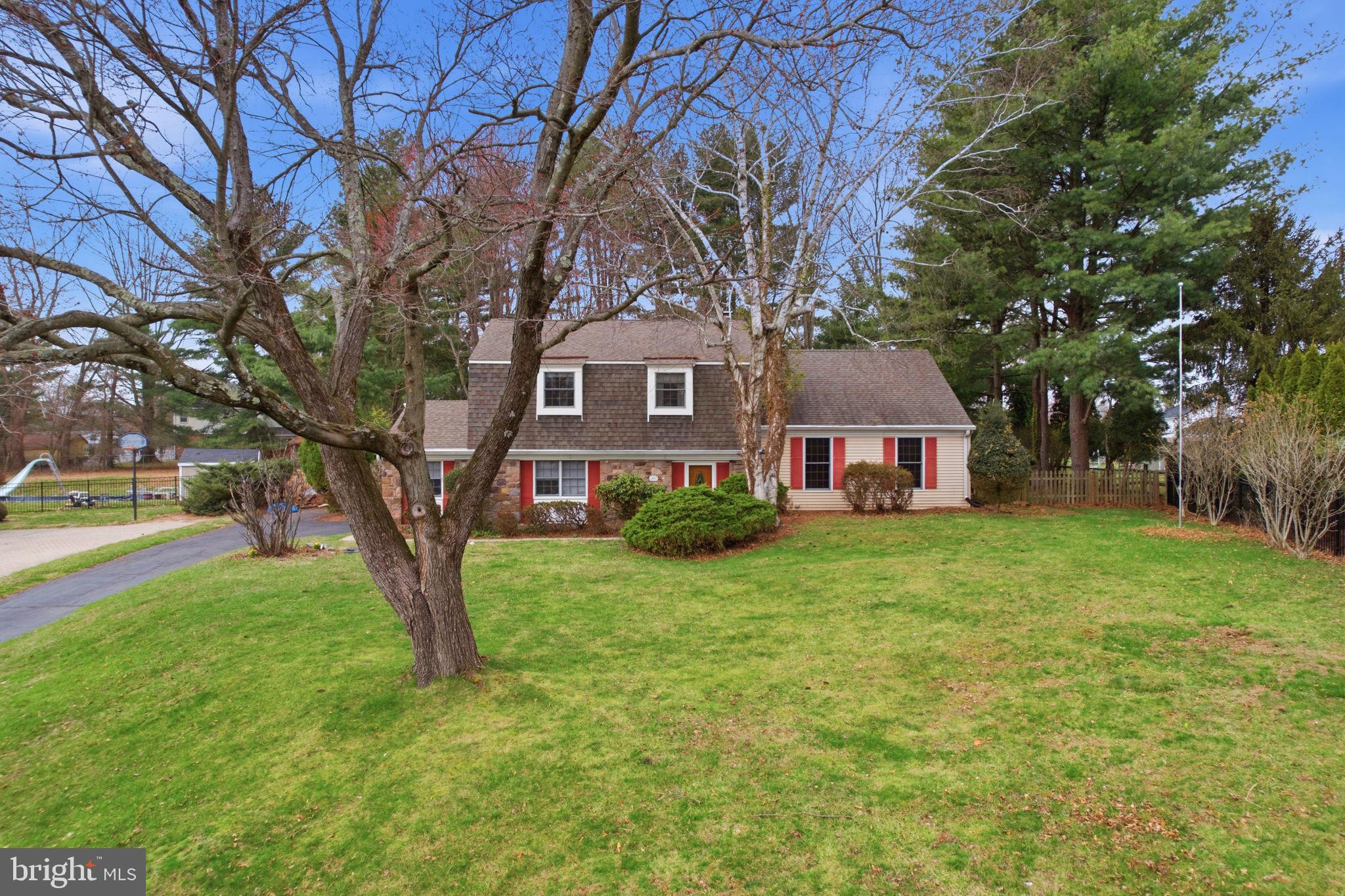 HILLCRESTSHIRE - Residential