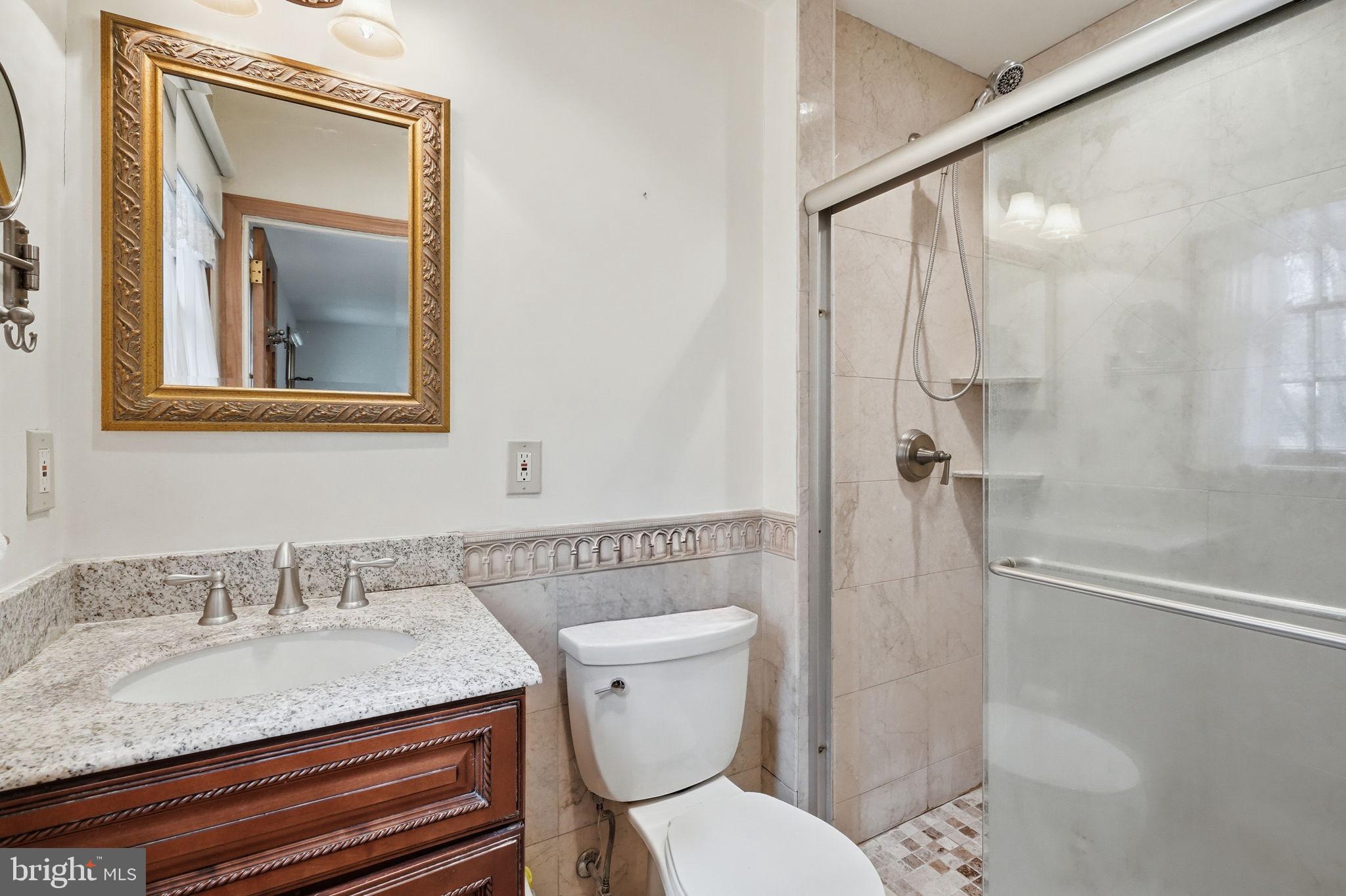 HILLCRESTSHIRE - Residential