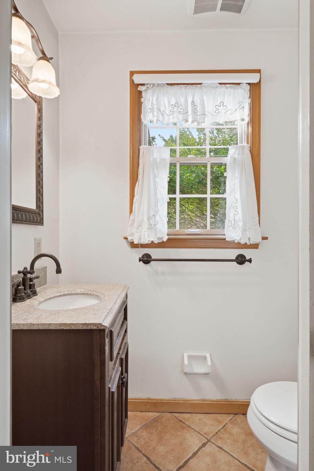 HILLCRESTSHIRE - Residential