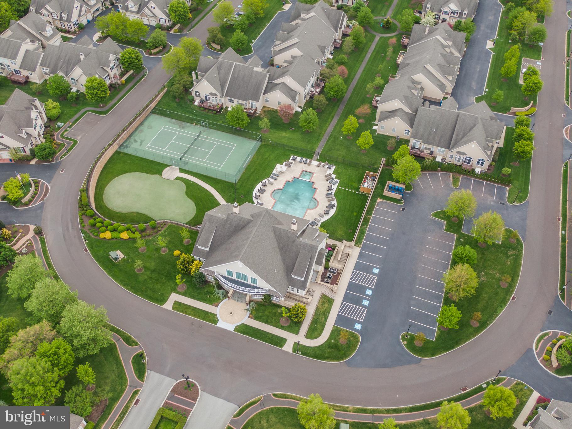 MONTGOMERY WALK - Residential