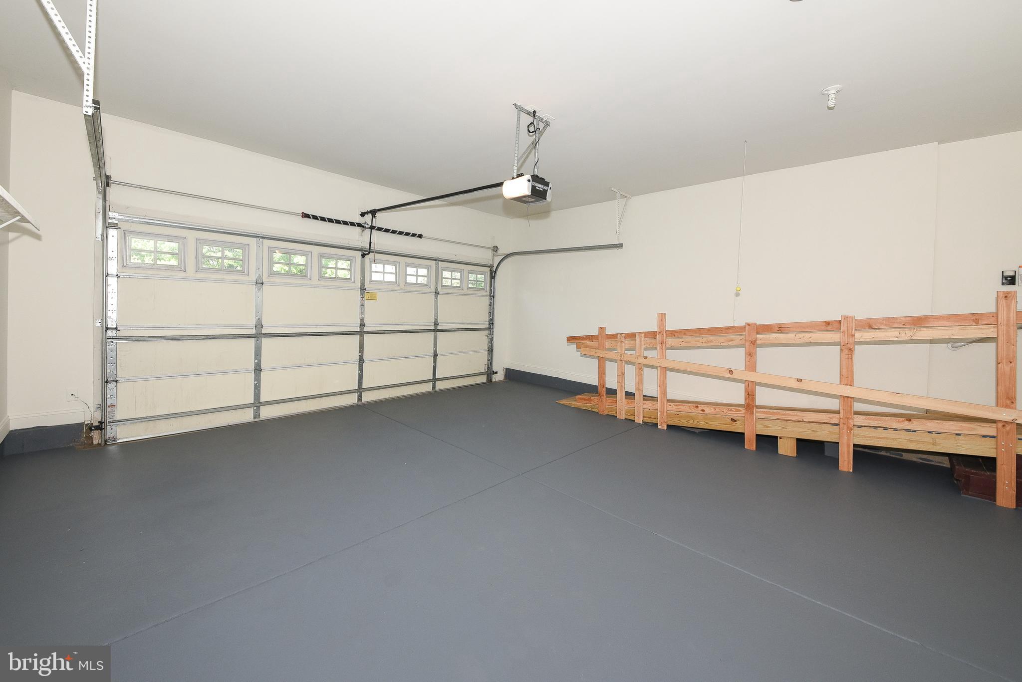 MONTGOMERY WALK - Residential