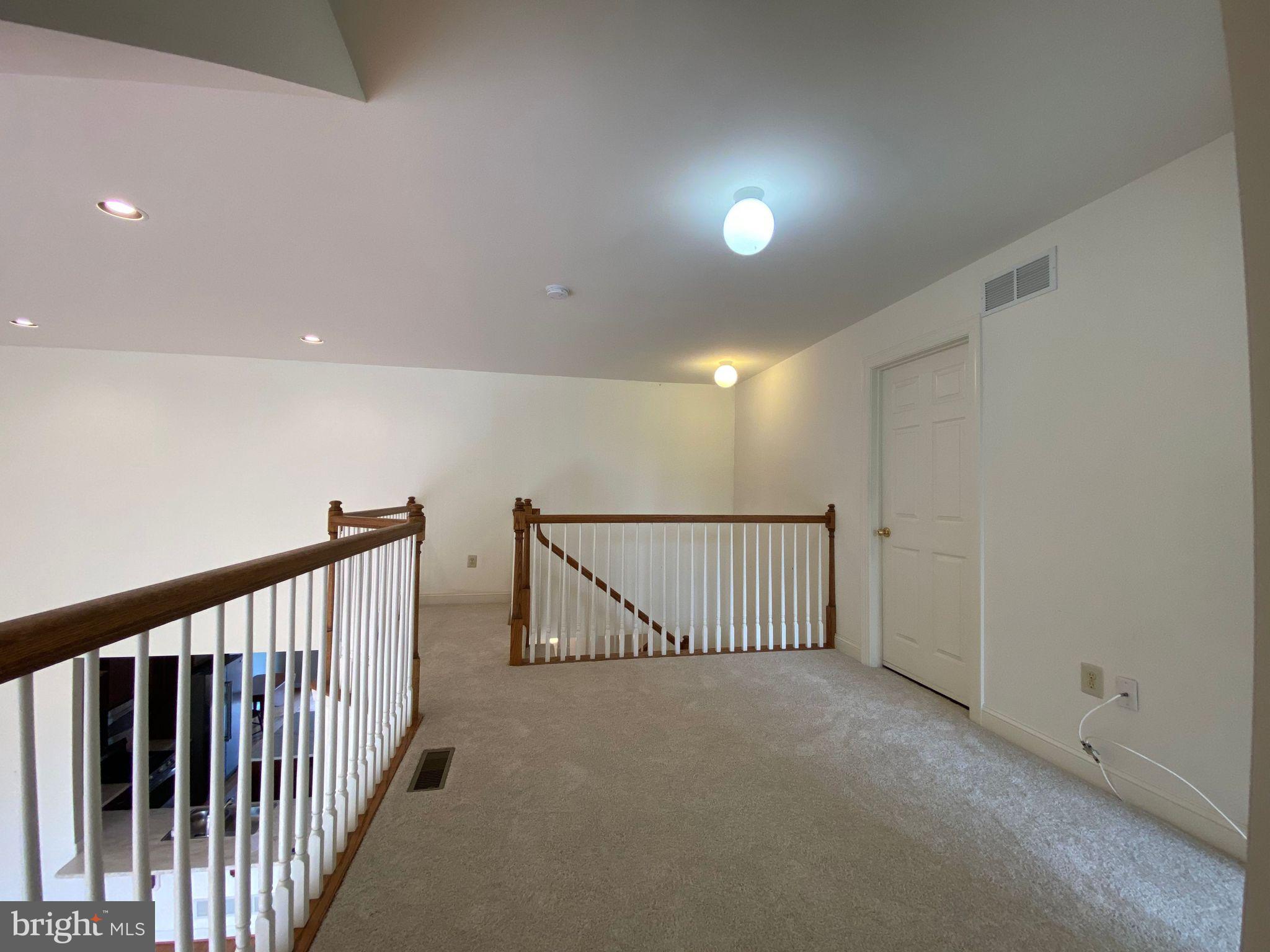 MONTGOMERY WALK - Residential