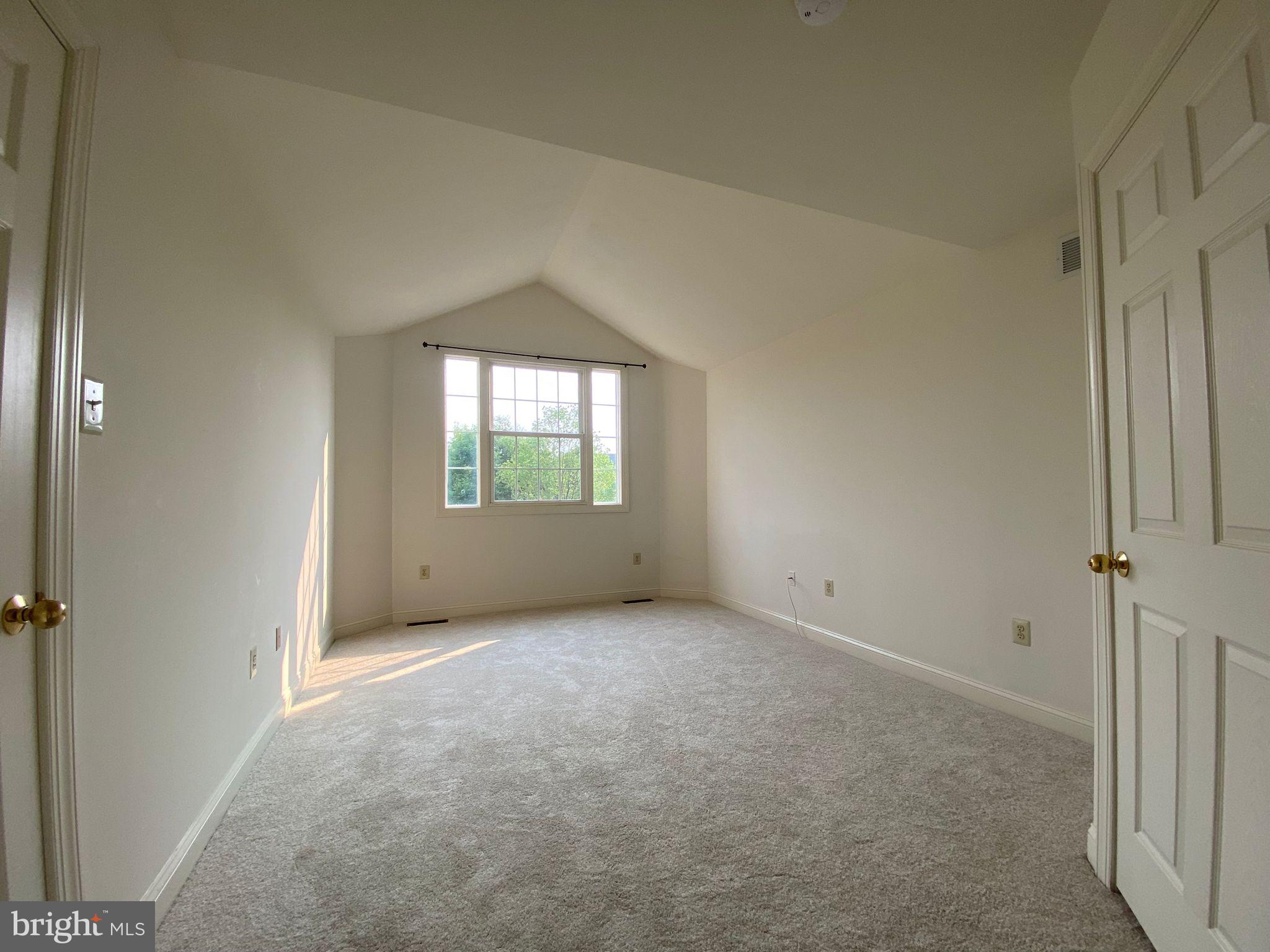 MONTGOMERY WALK - Residential