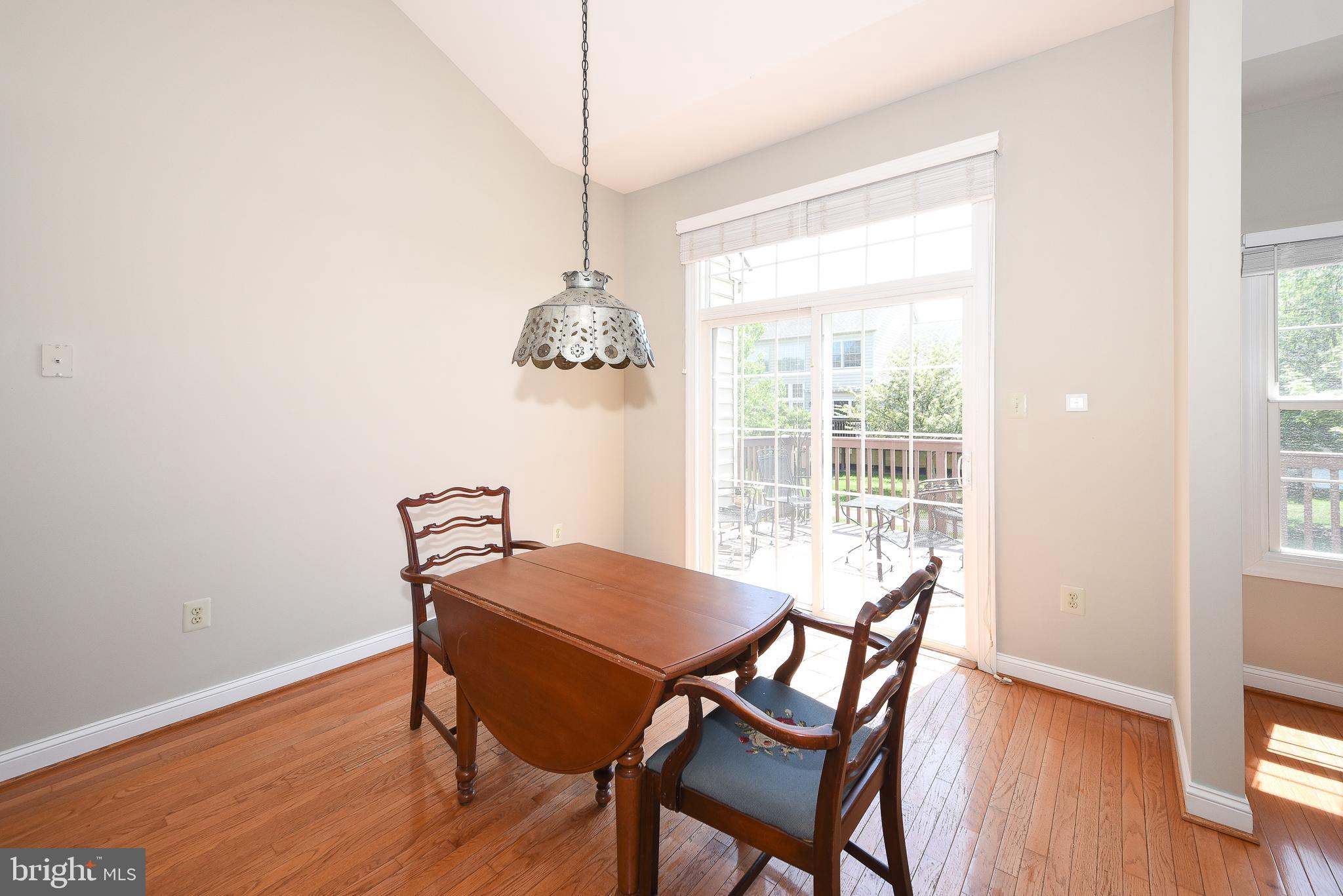 MONTGOMERY WALK - Residential