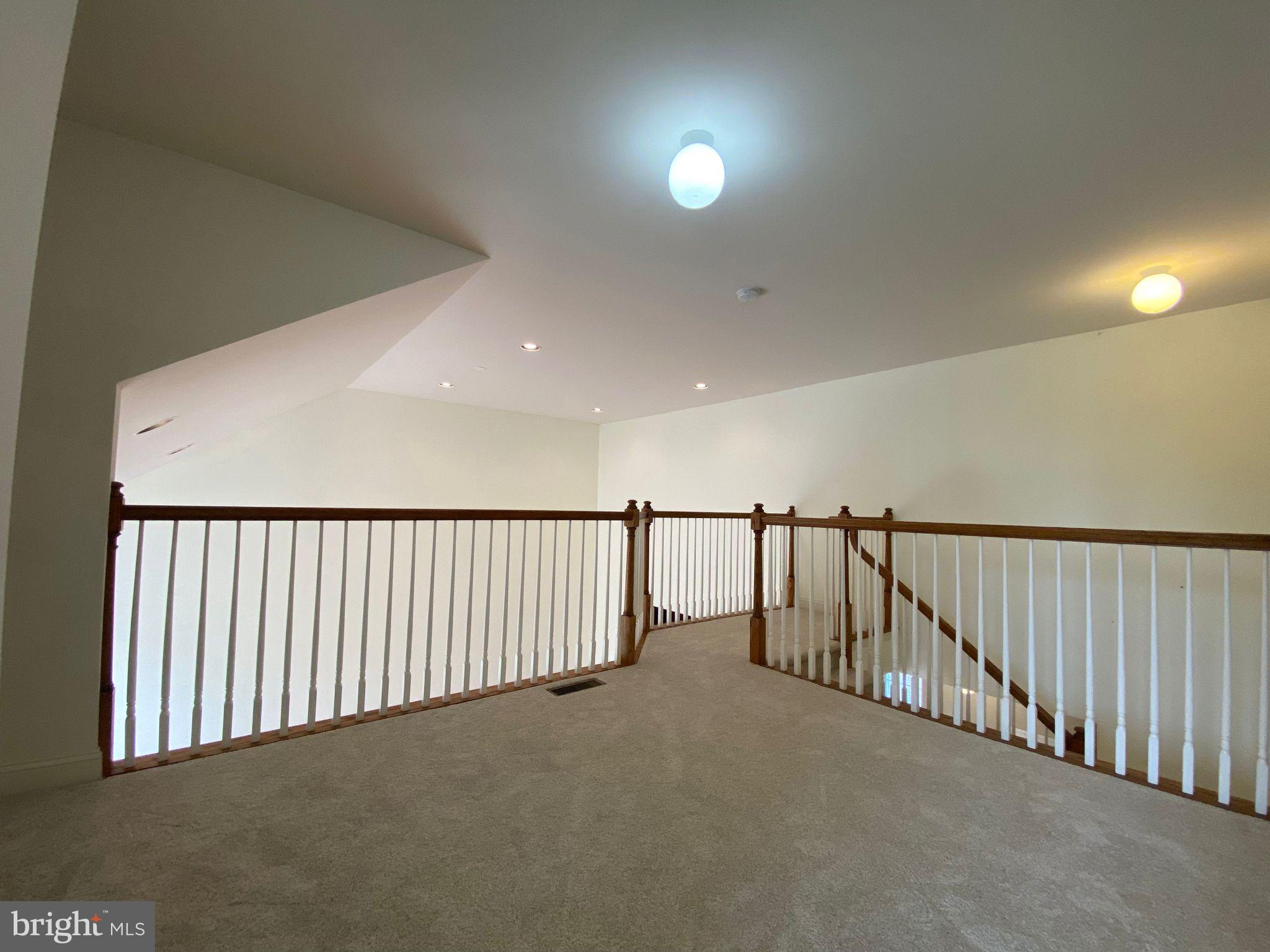 MONTGOMERY WALK - Residential