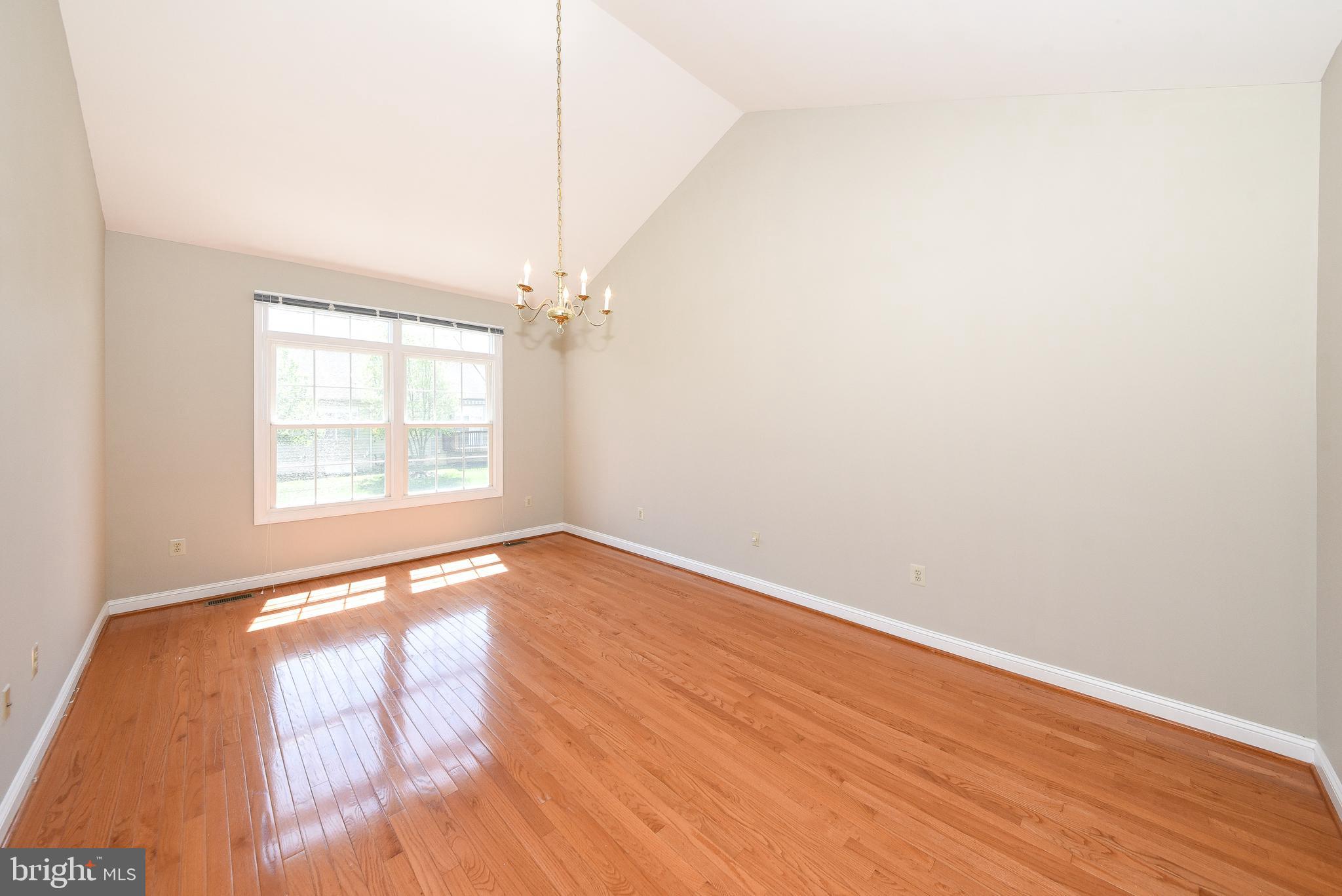 MONTGOMERY WALK - Residential