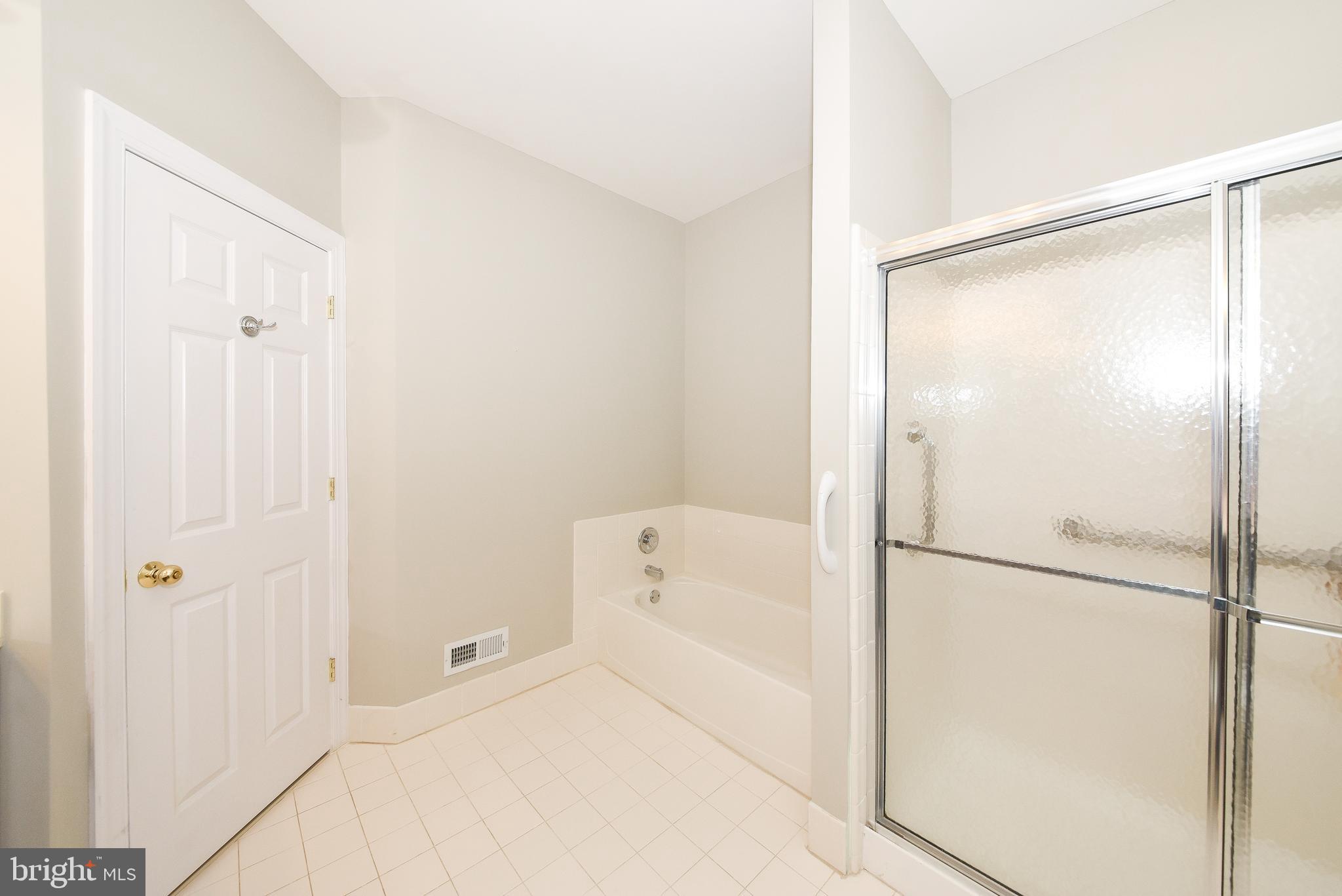 MONTGOMERY WALK - Residential