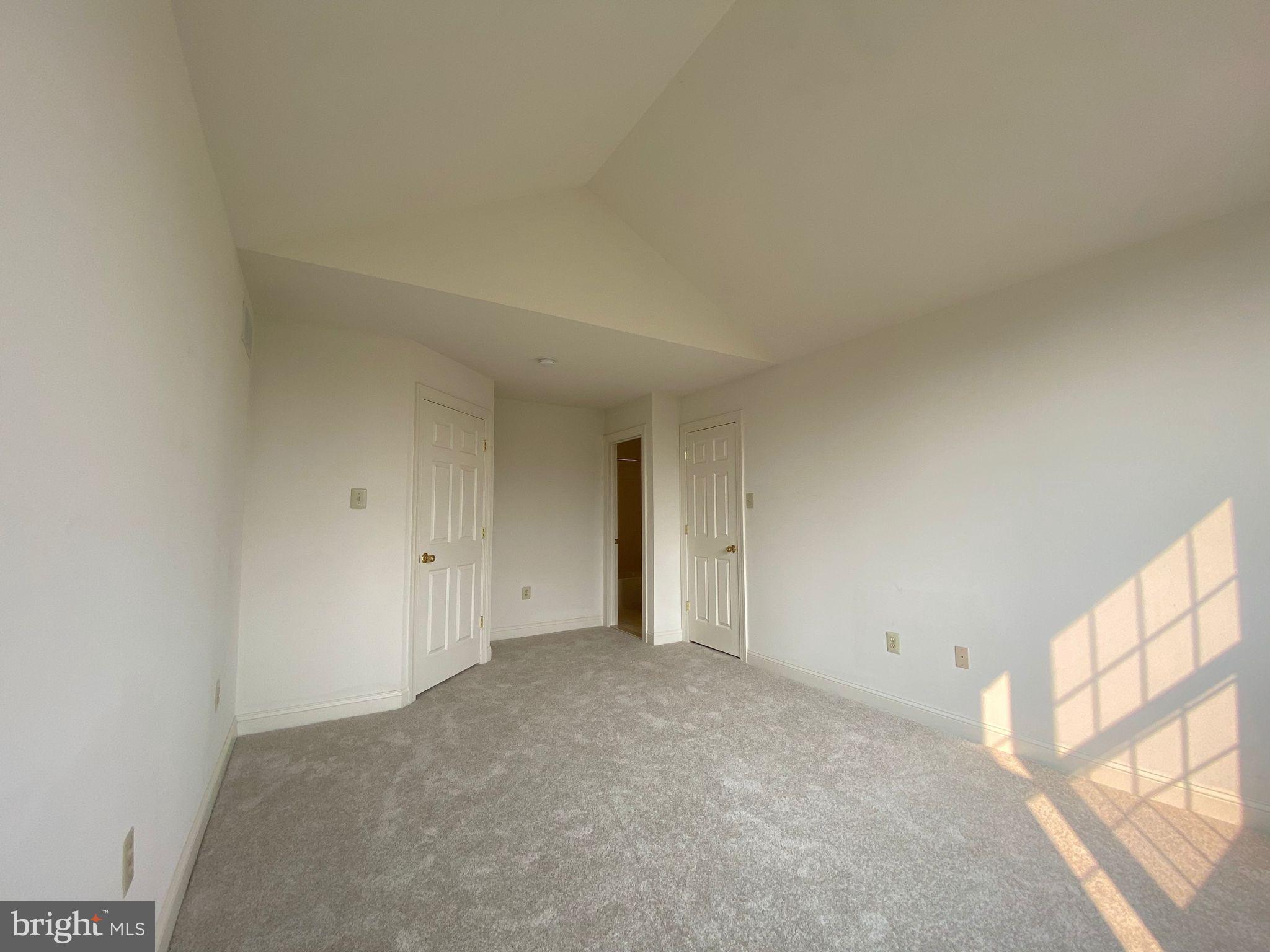 MONTGOMERY WALK - Residential