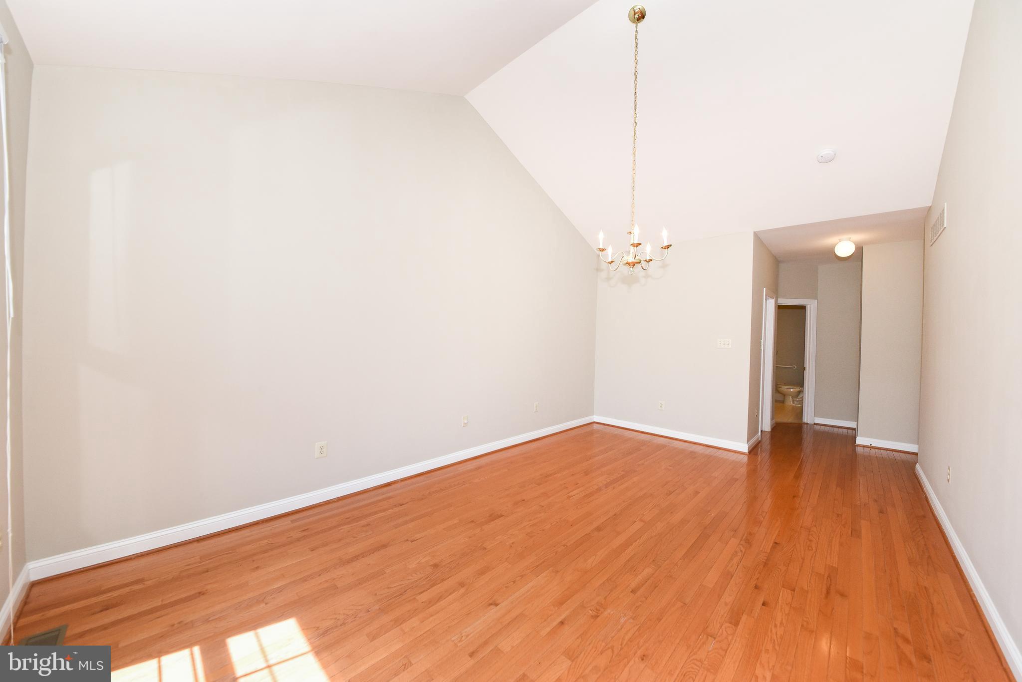 MONTGOMERY WALK - Residential