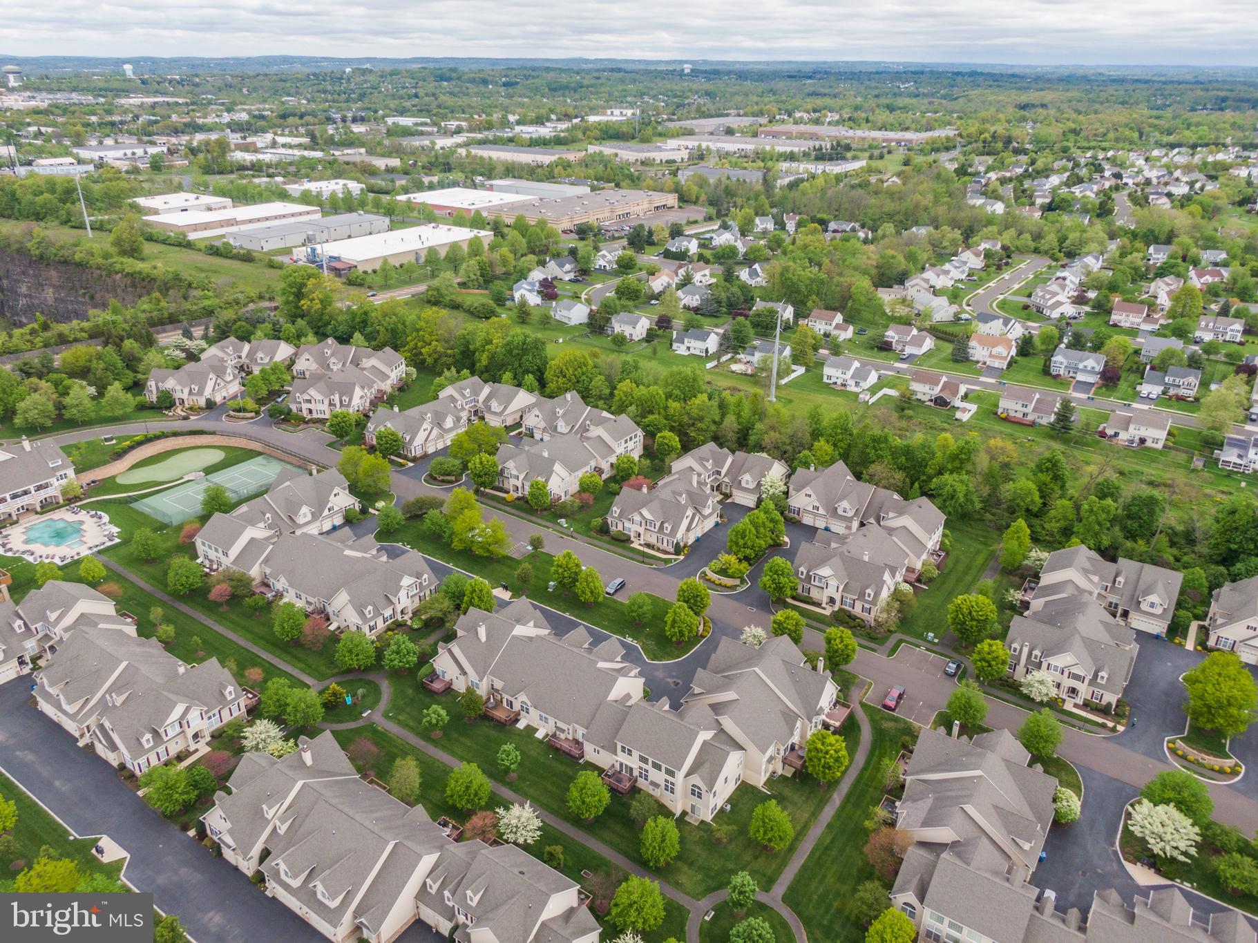 MONTGOMERY WALK - Residential