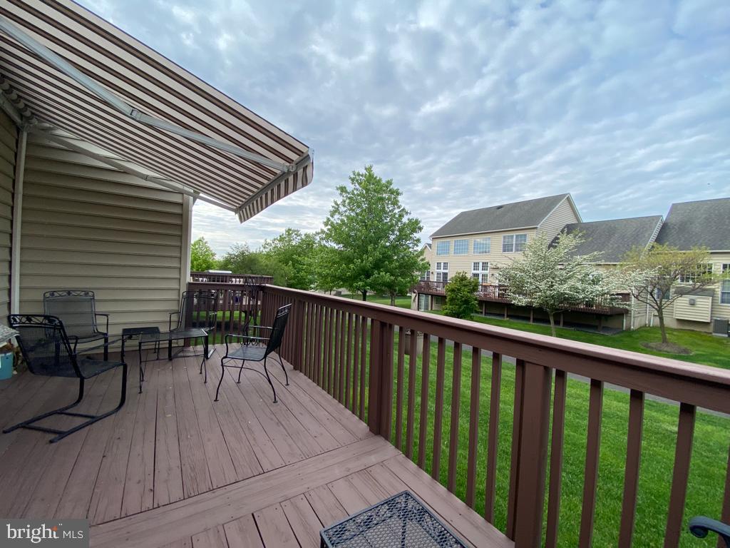 MONTGOMERY WALK - Residential