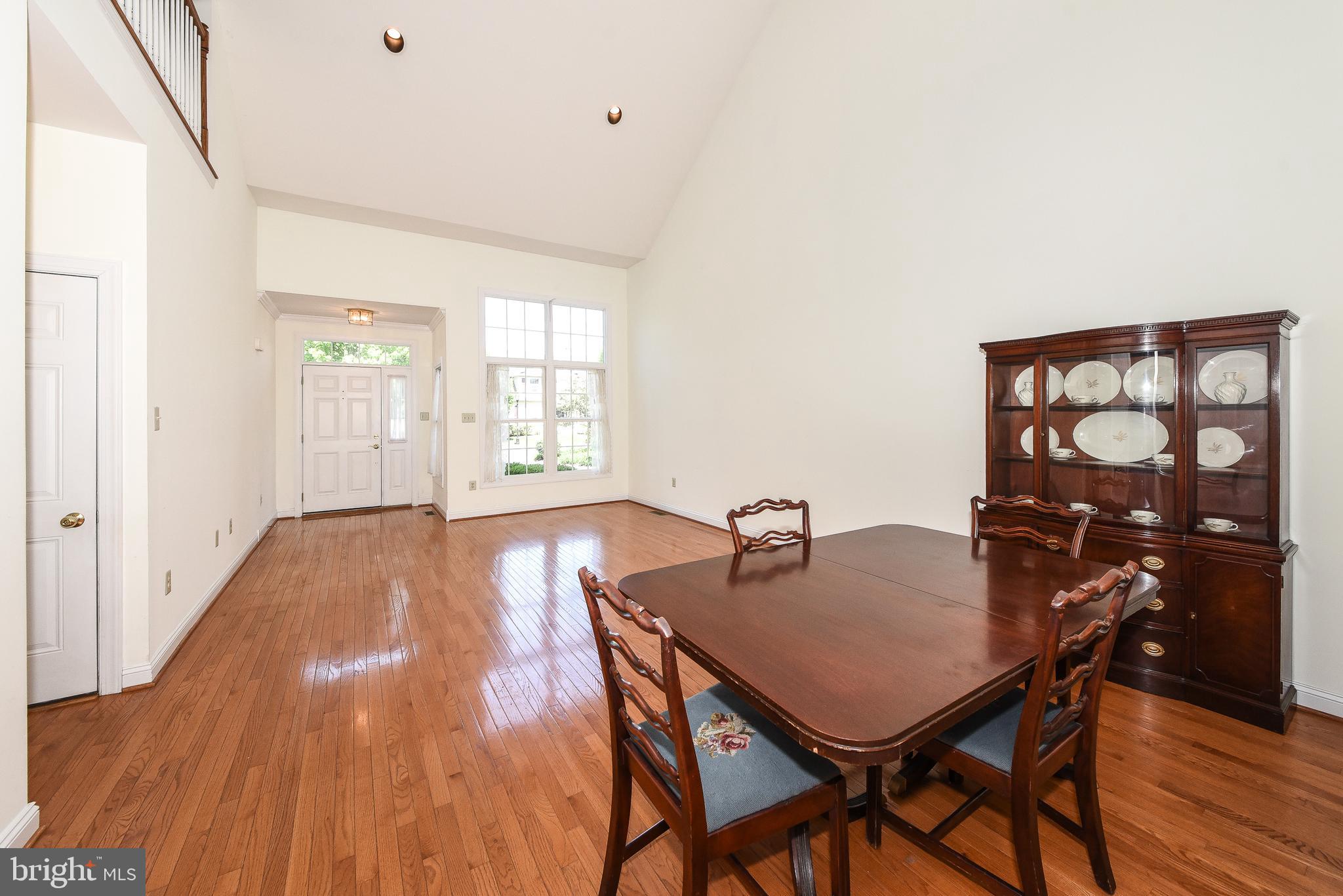 MONTGOMERY WALK - Residential