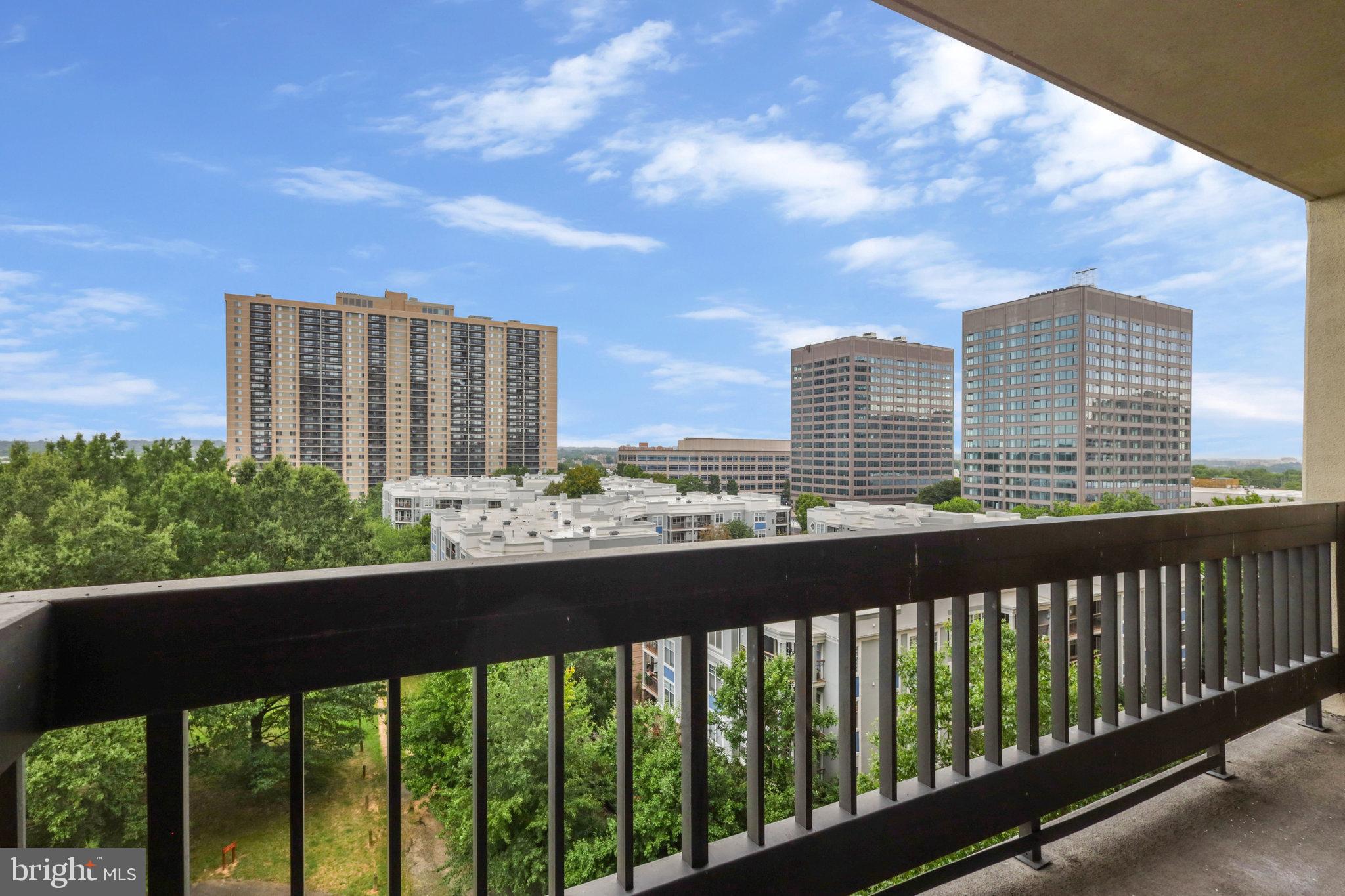 SKYLINE SQUARE CONDO - Residential