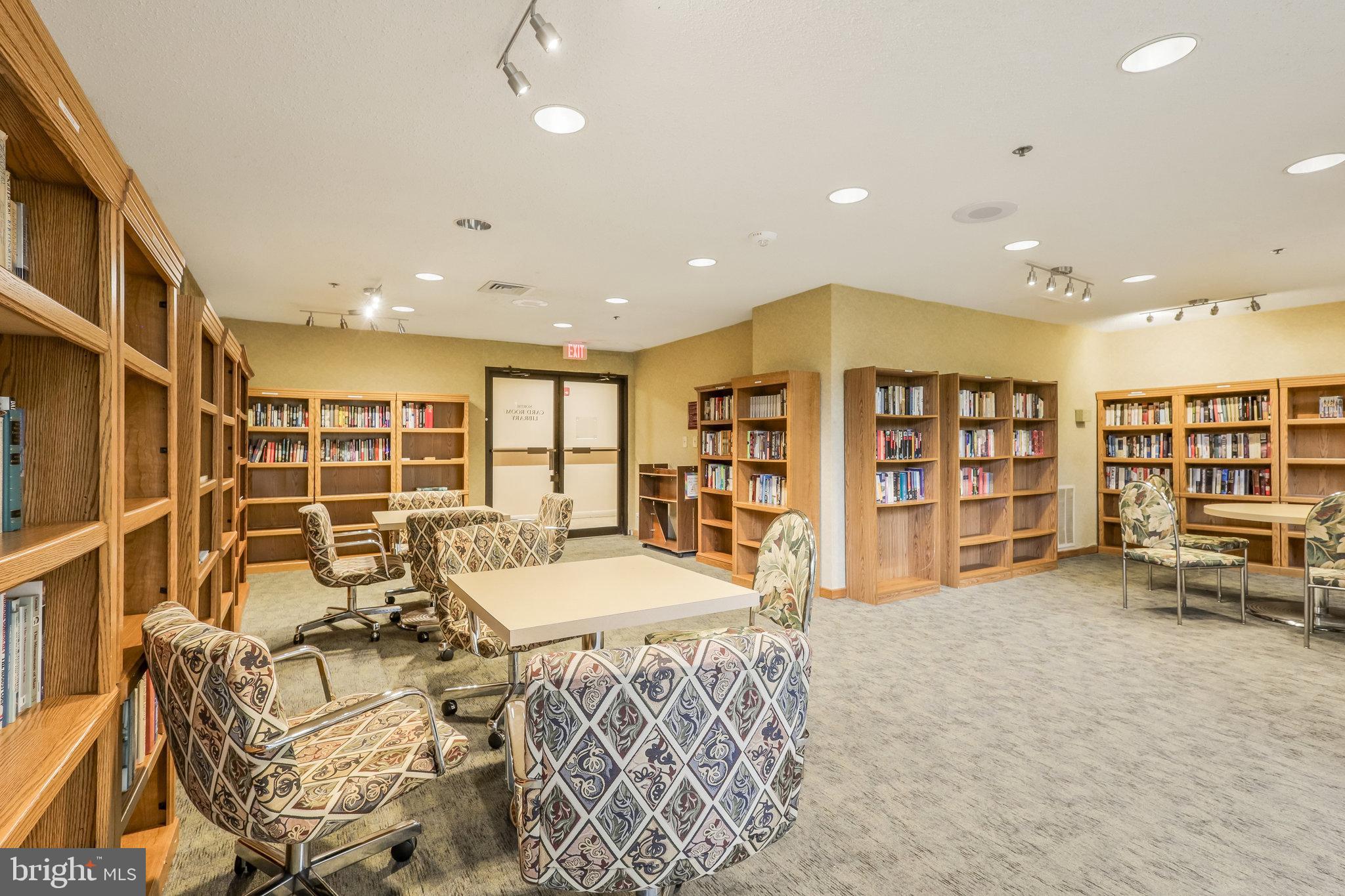 SKYLINE SQUARE CONDO - Residential