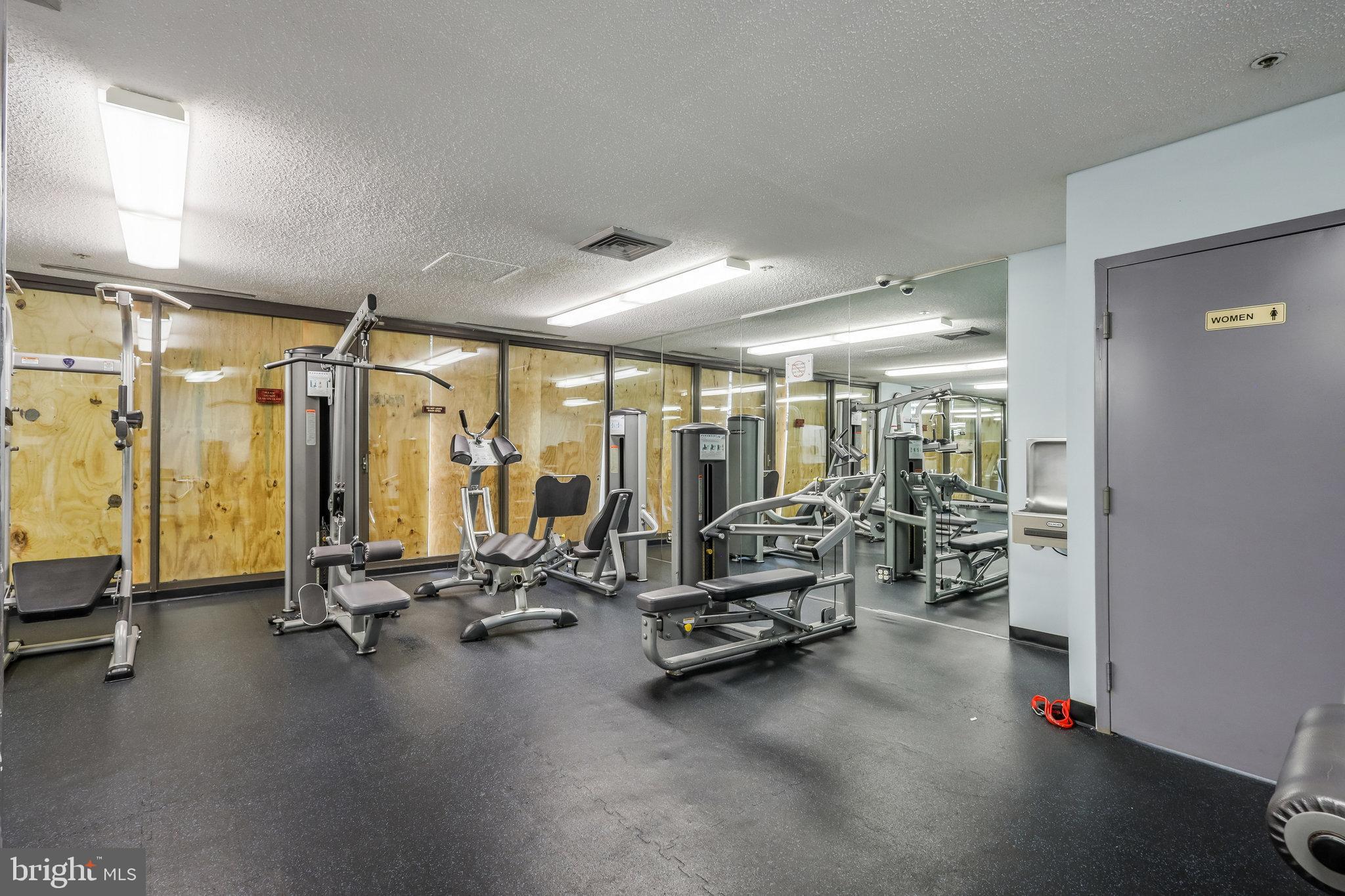 SKYLINE SQUARE CONDO - Residential