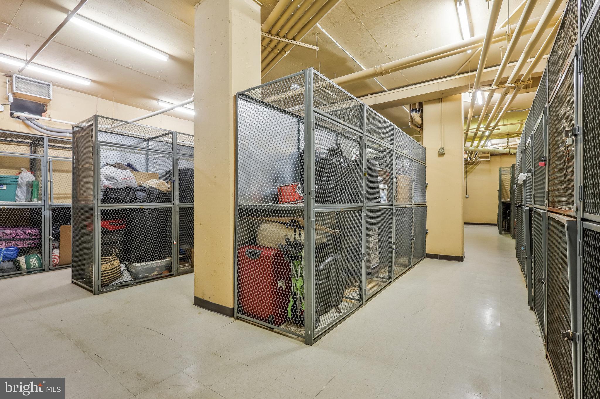 SKYLINE SQUARE CONDO - Residential