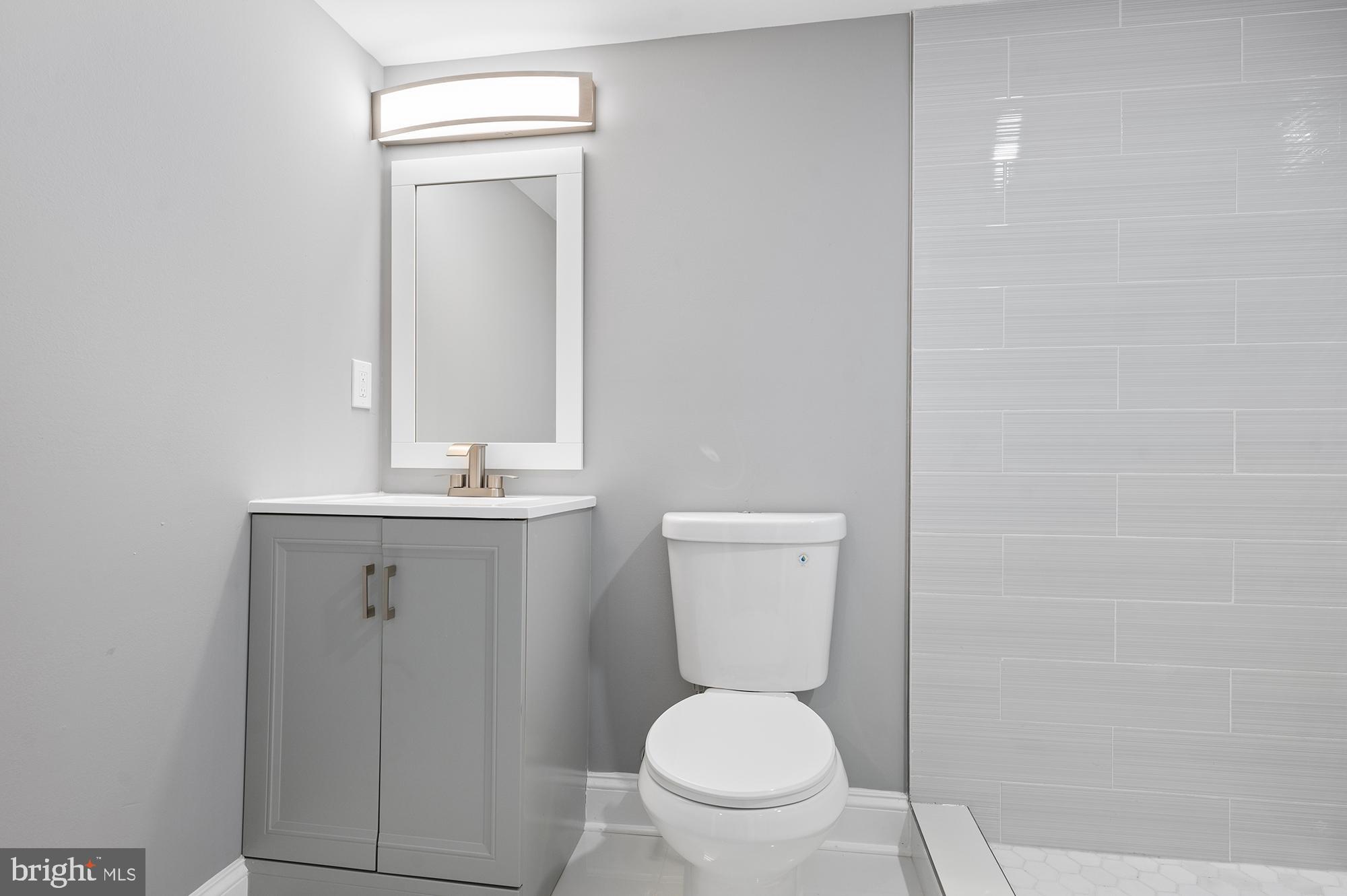 BROADWAY EAST - Residential