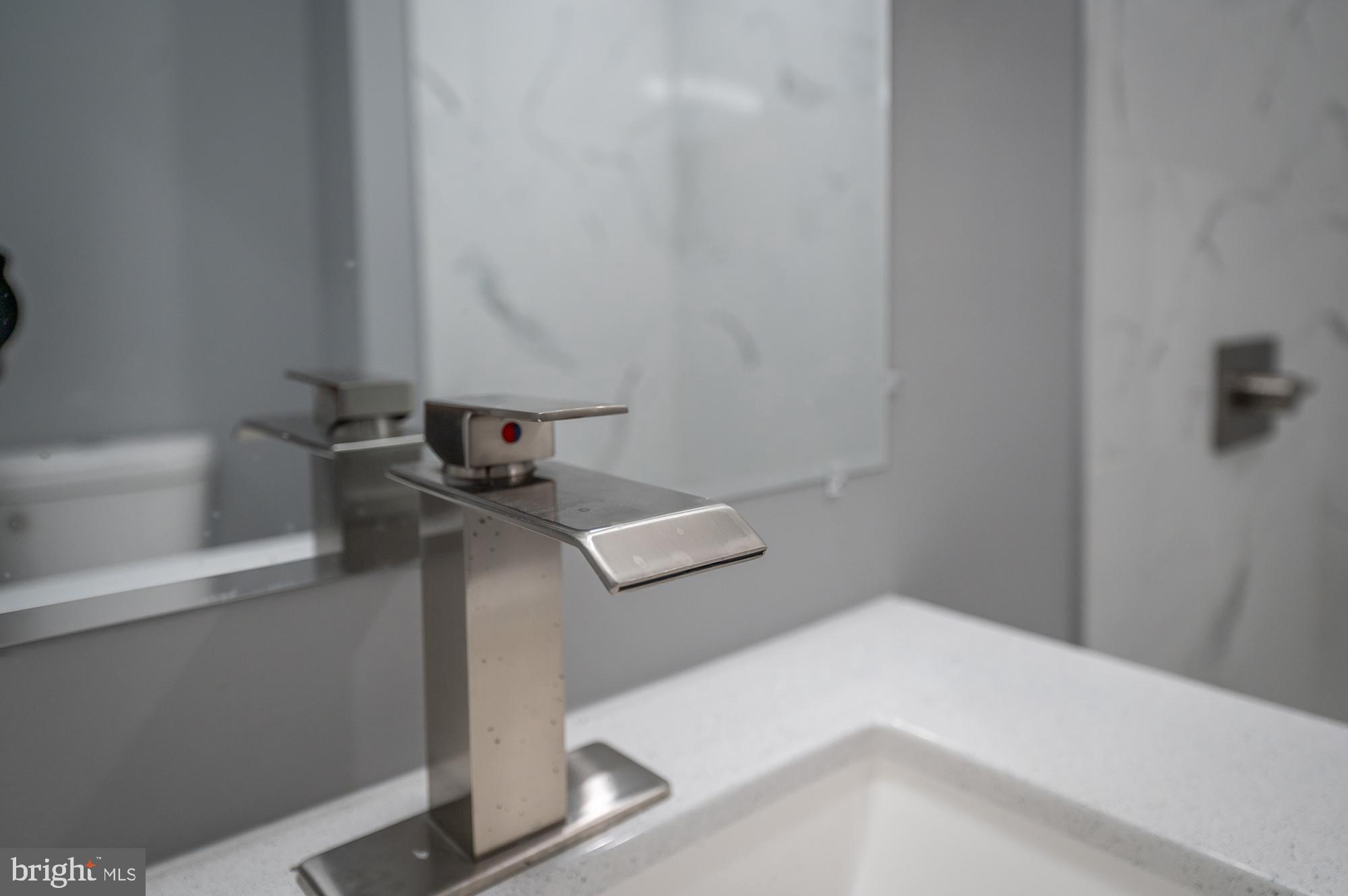 BROADWAY EAST - Residential