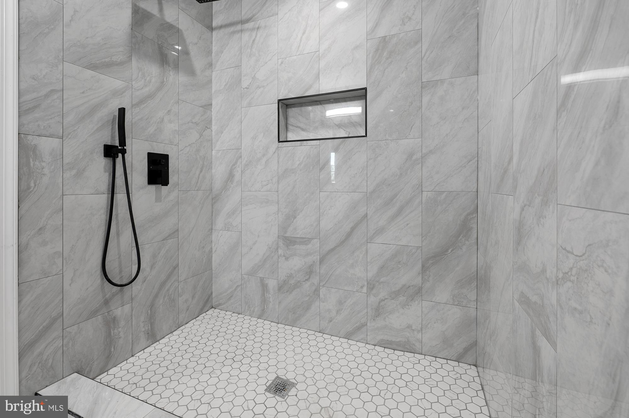 BROADWAY EAST - Residential