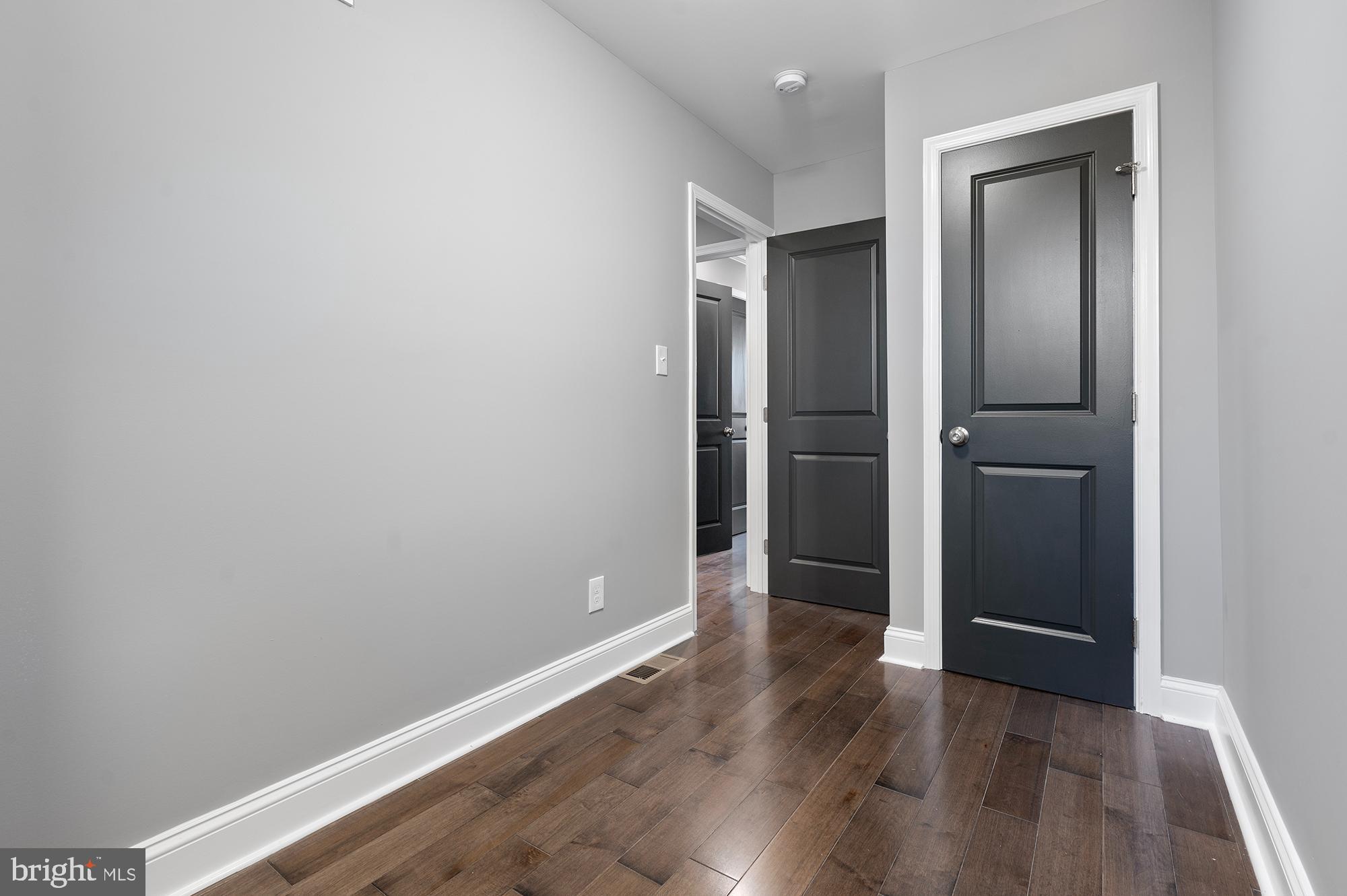 BROADWAY EAST - Residential