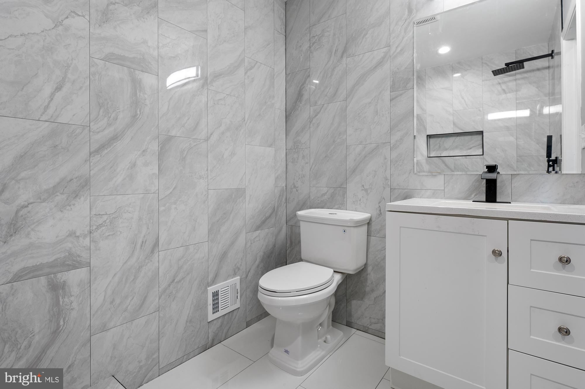 BROADWAY EAST - Residential