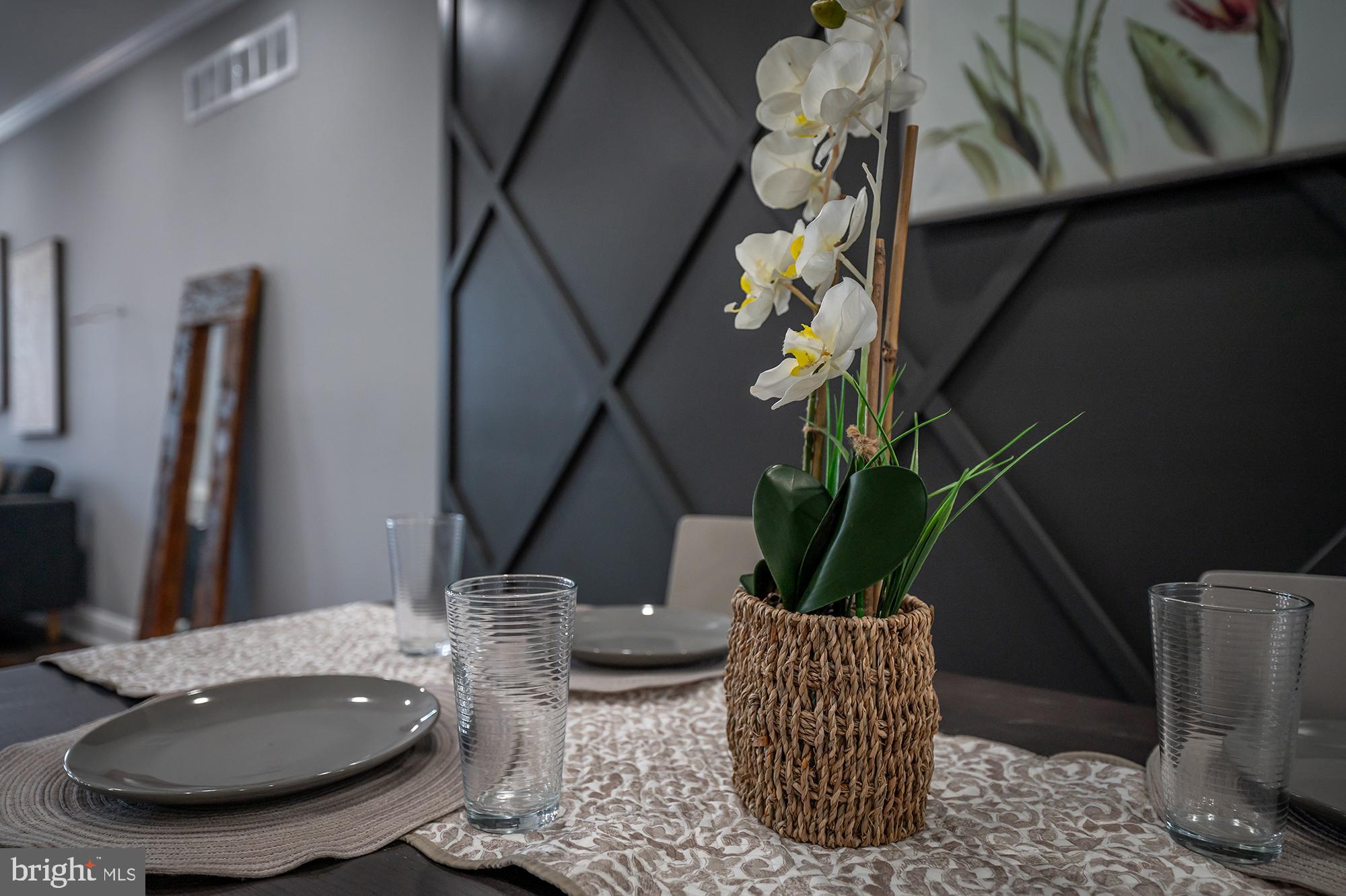 BROADWAY EAST - Residential