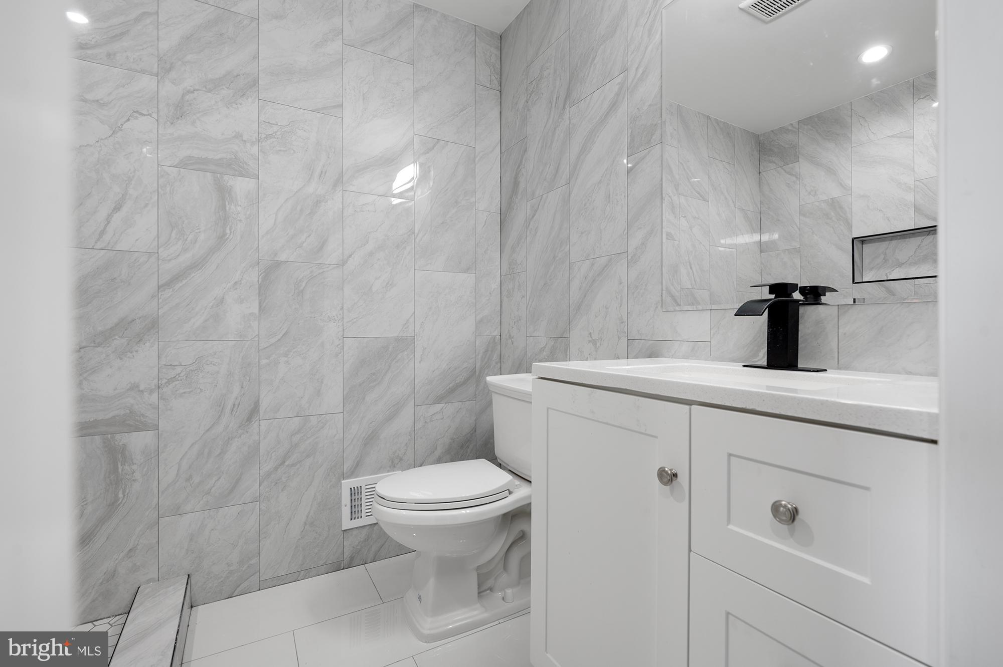 BROADWAY EAST - Residential