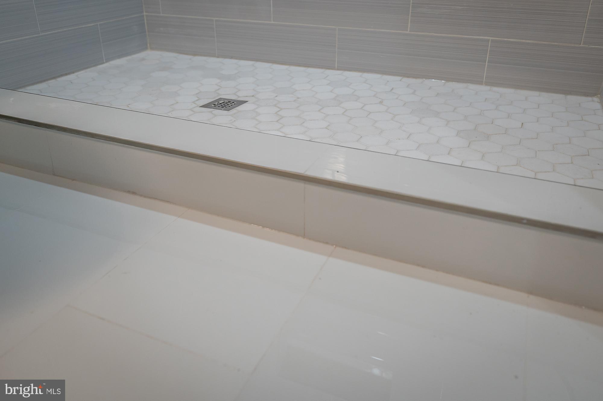 BROADWAY EAST - Residential